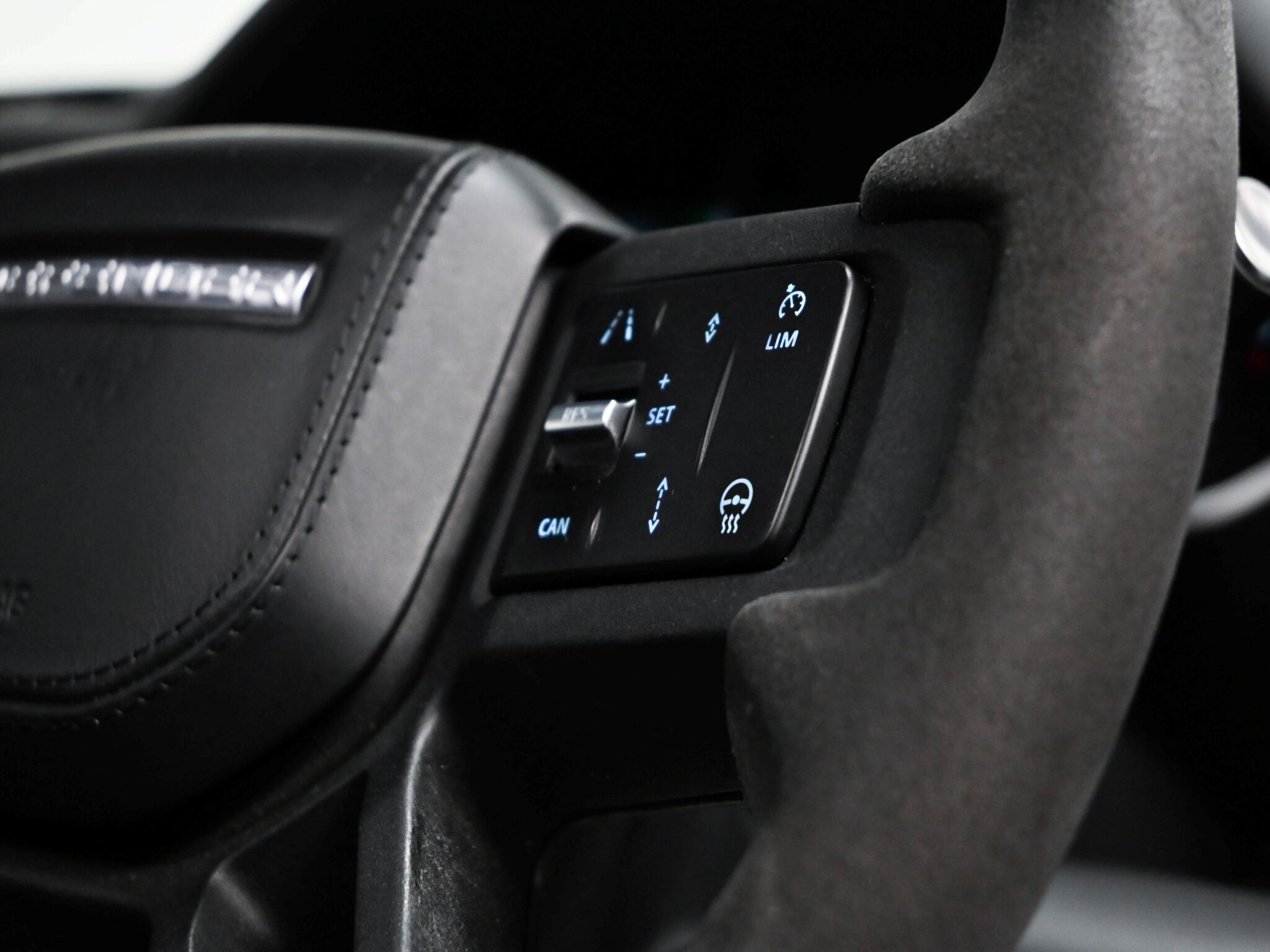 Land Rover Defender view 16