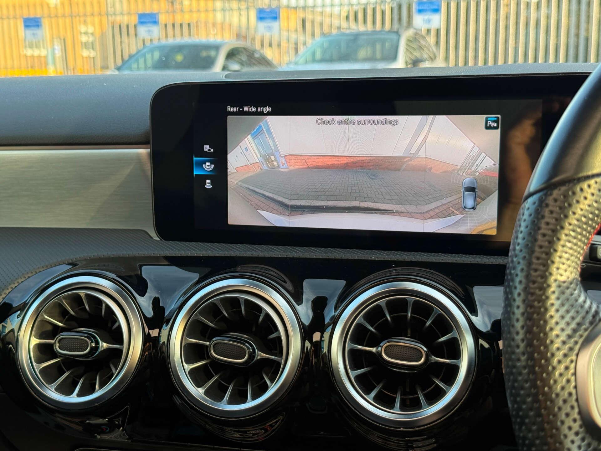 Mercedes-Benz A Class view 81