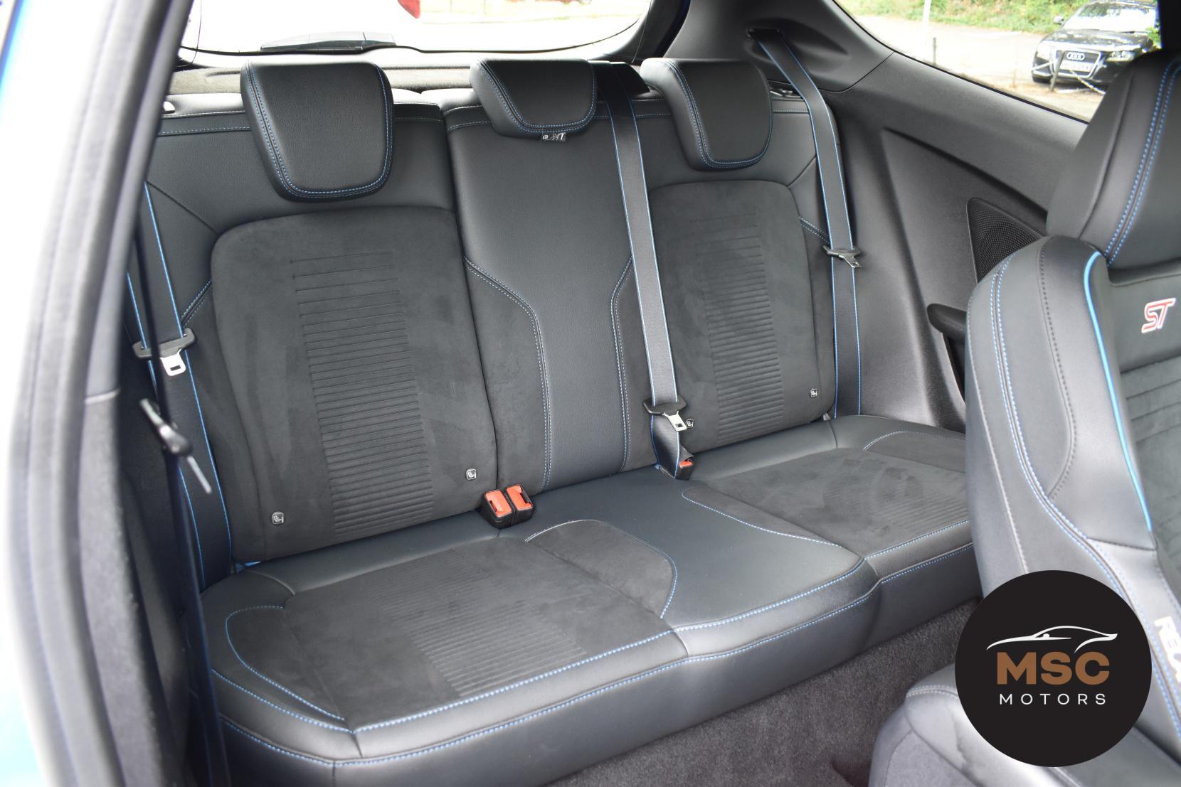 Ford Fiesta view 43