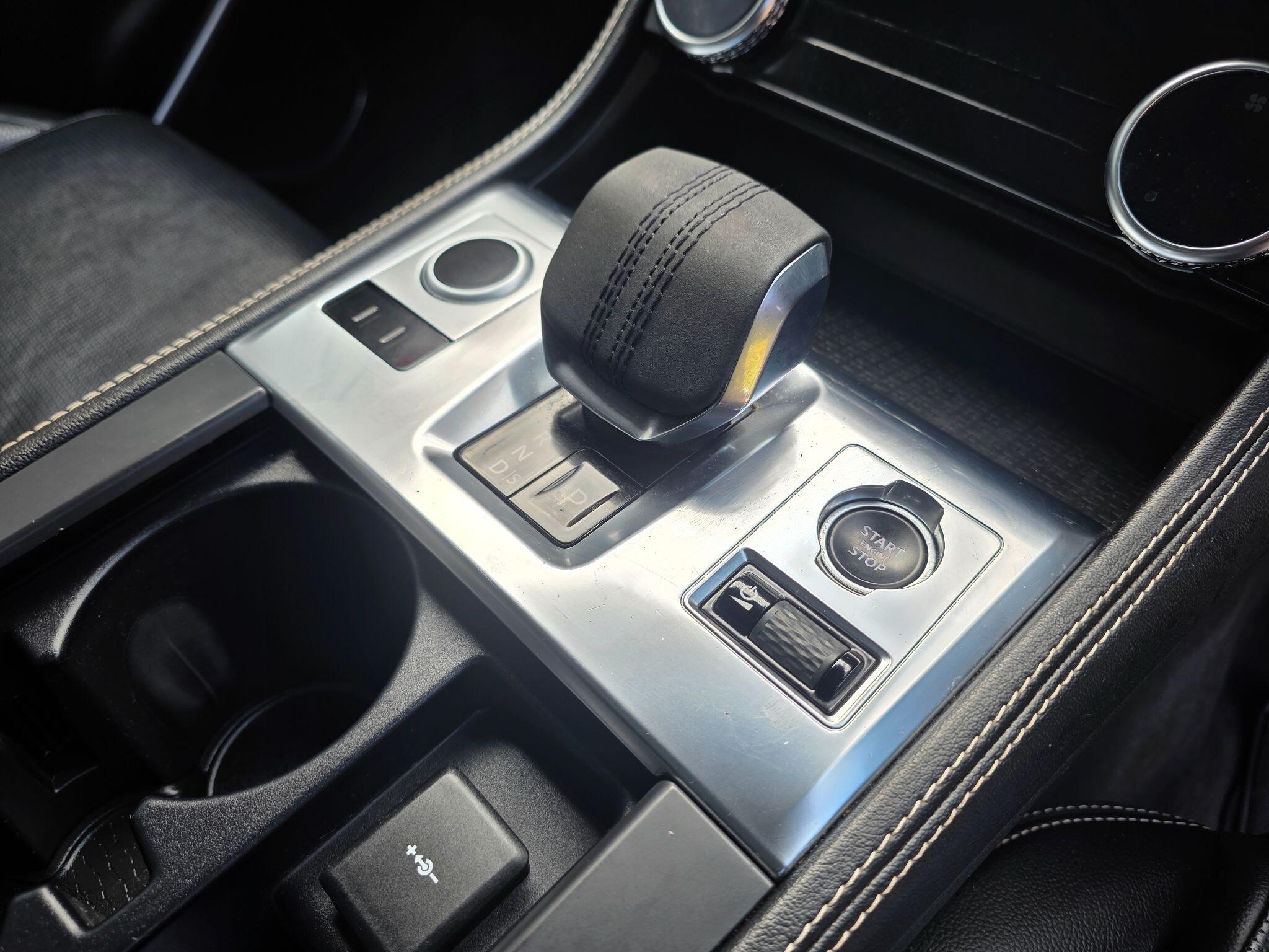 Jaguar F-Pace view 21
