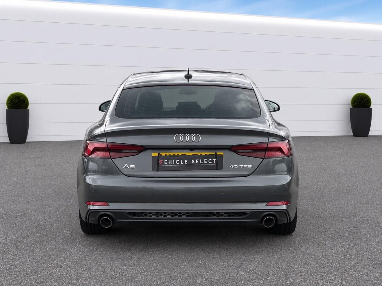 Audi A5 view 10