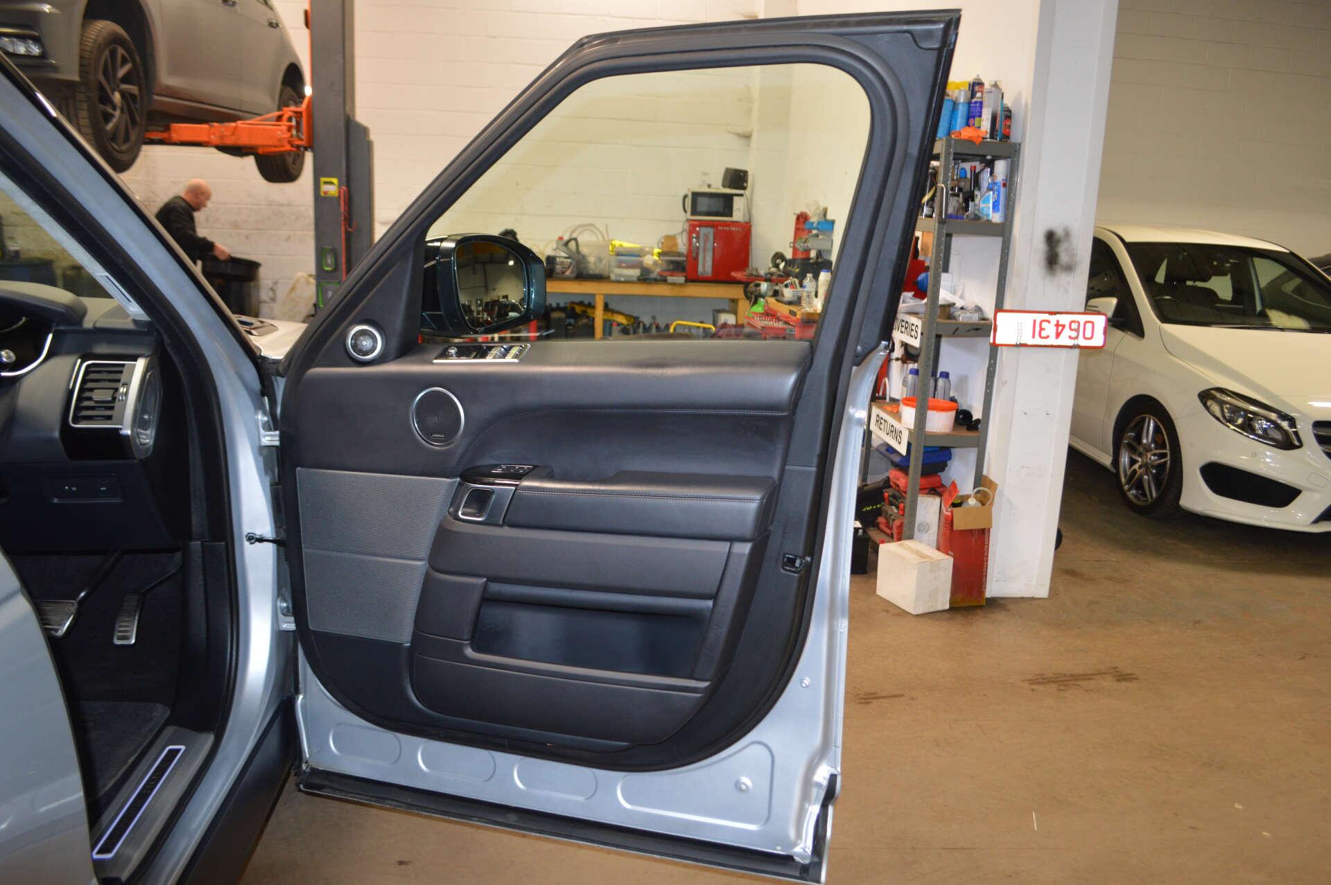 Land Rover Range Rover Sport view 38