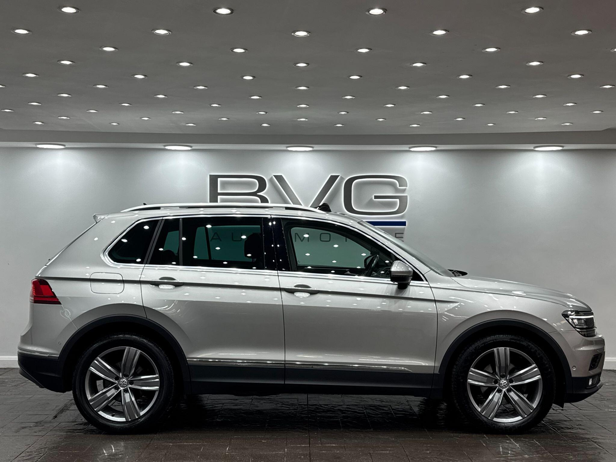 Volkswagen Tiguan view 14