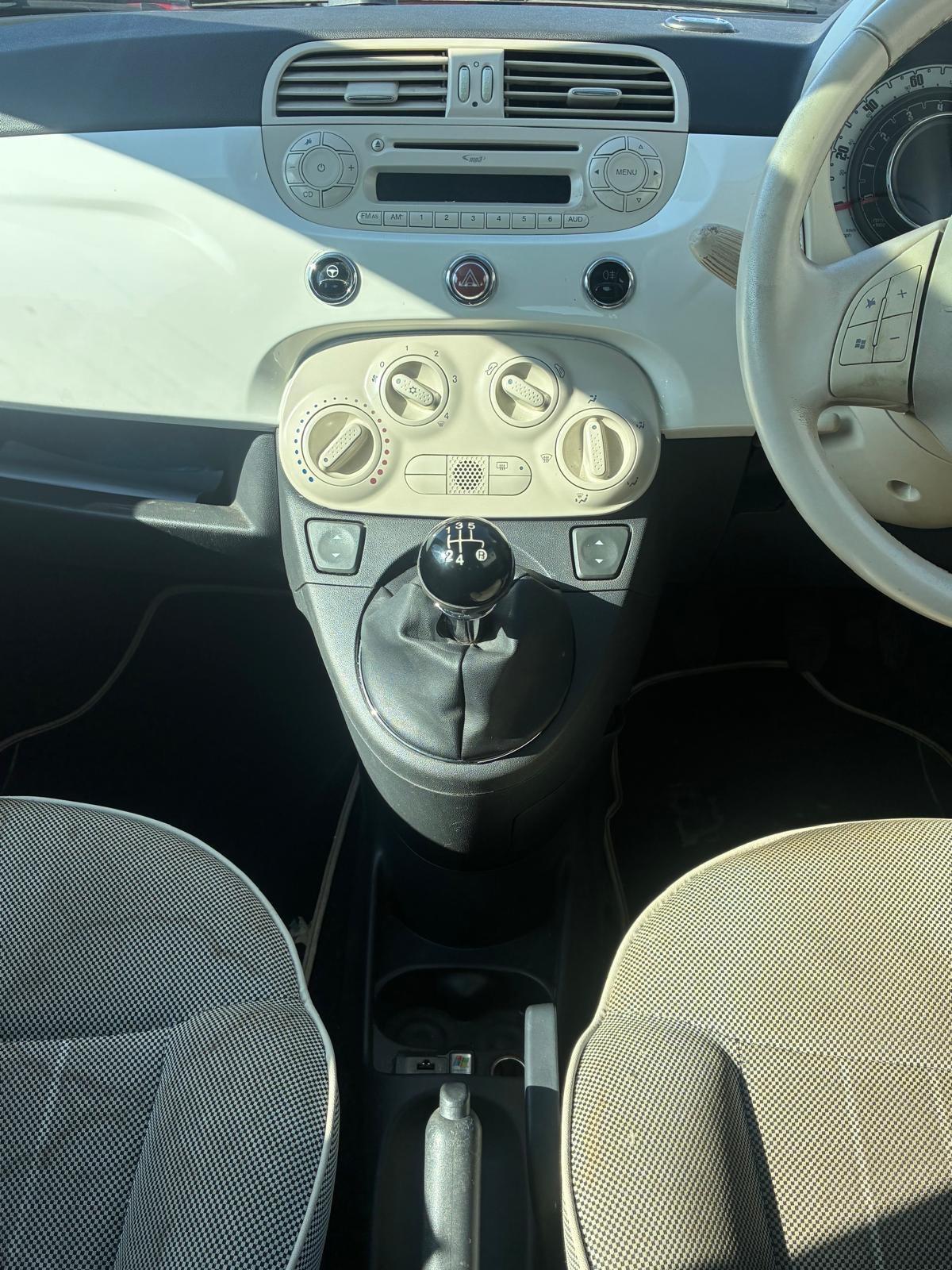 Fiat 500 view 22