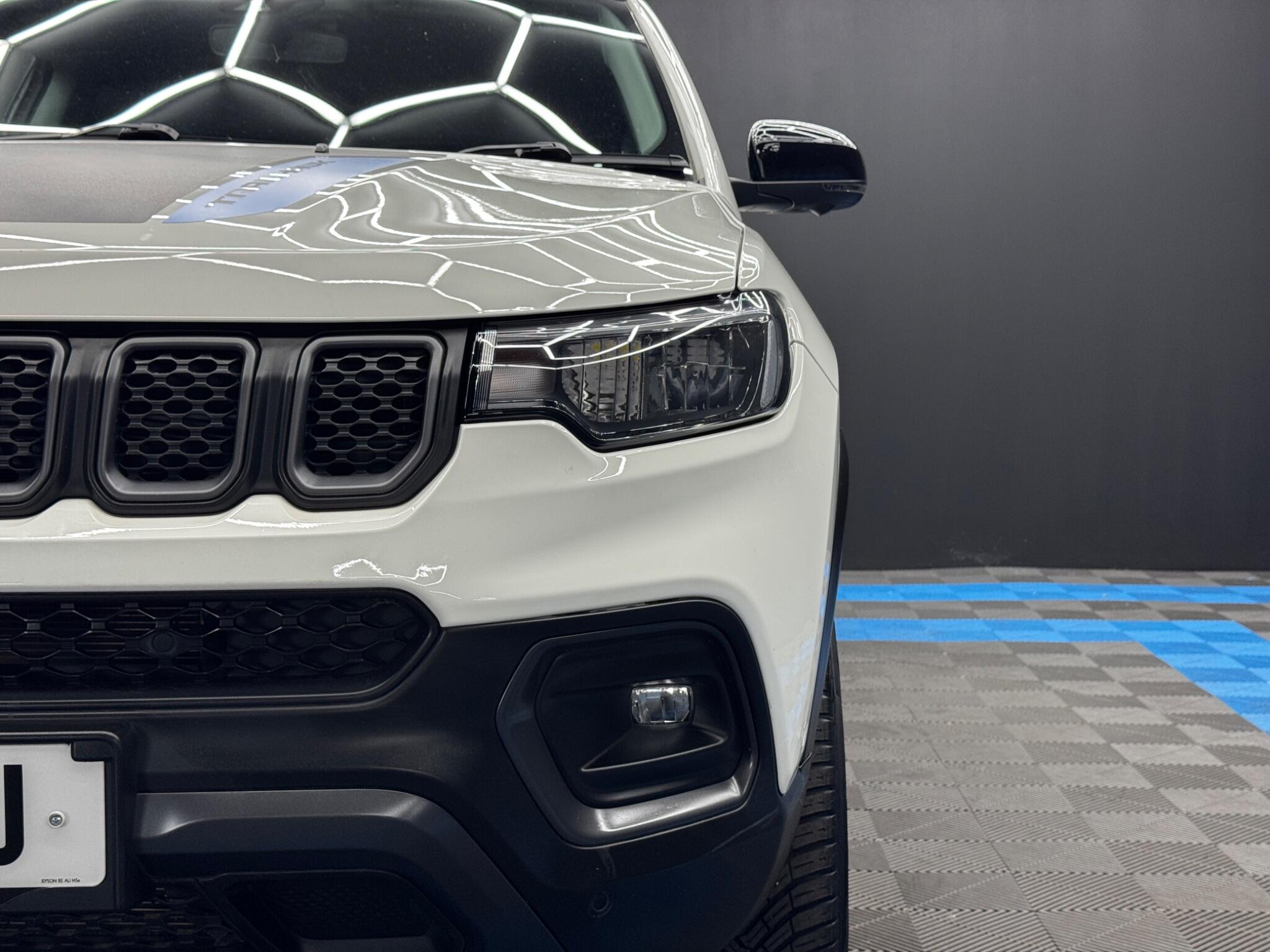 Jeep Compass view 44