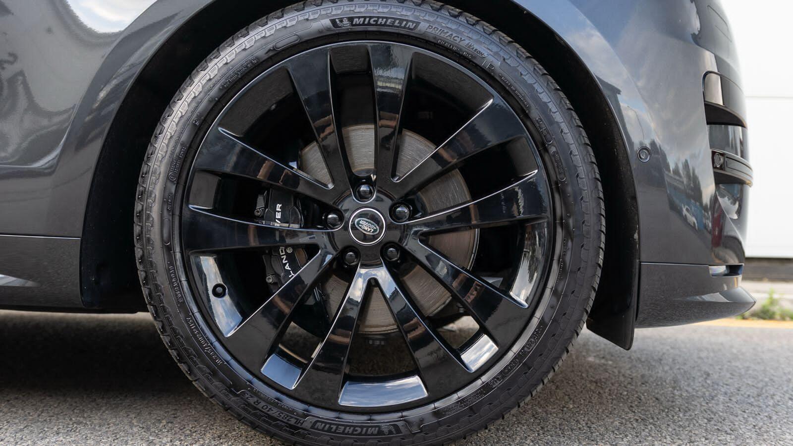 Land Rover Range Rover Sport view 9