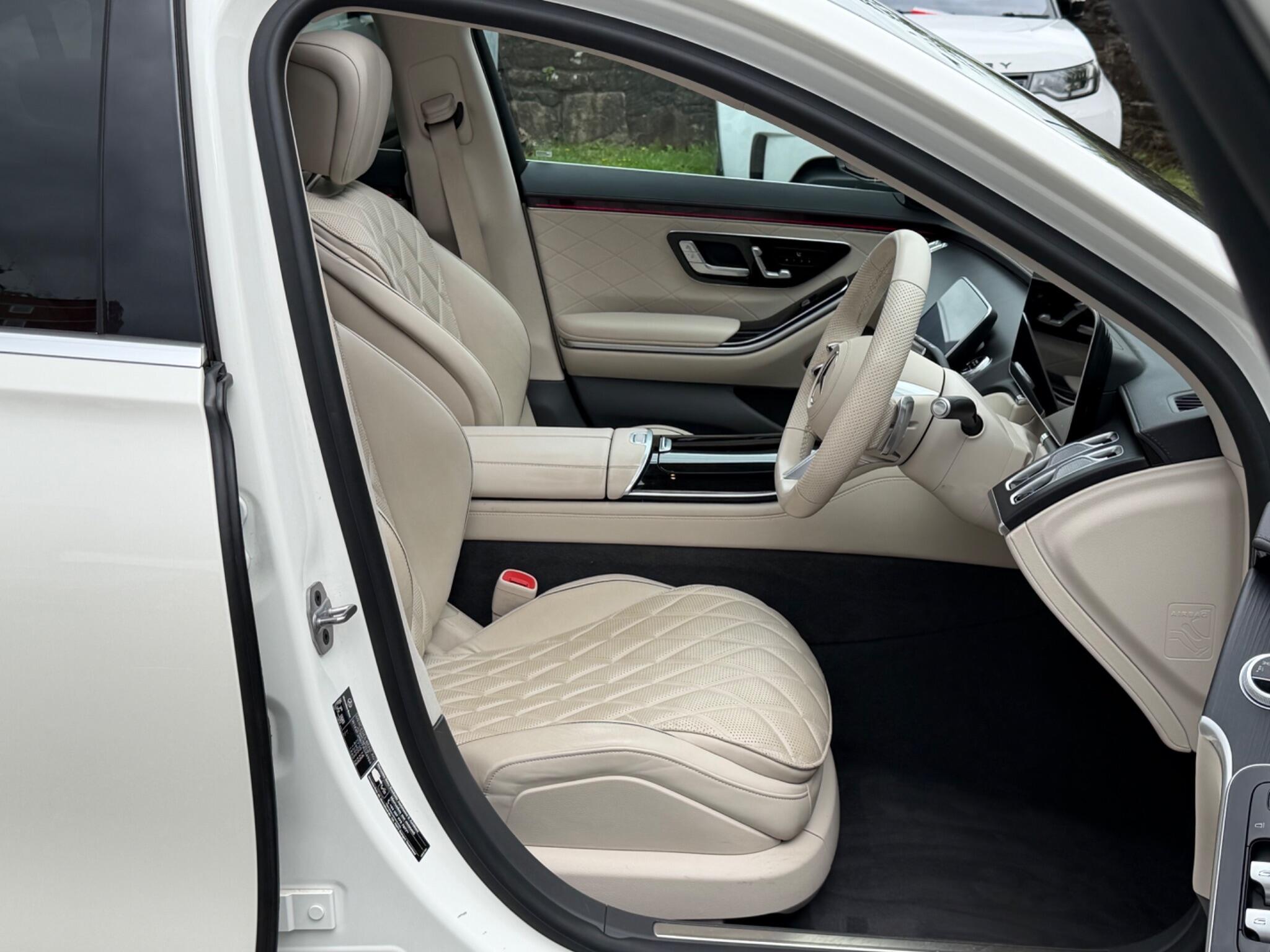Mercedes-Benz S-Class view 18