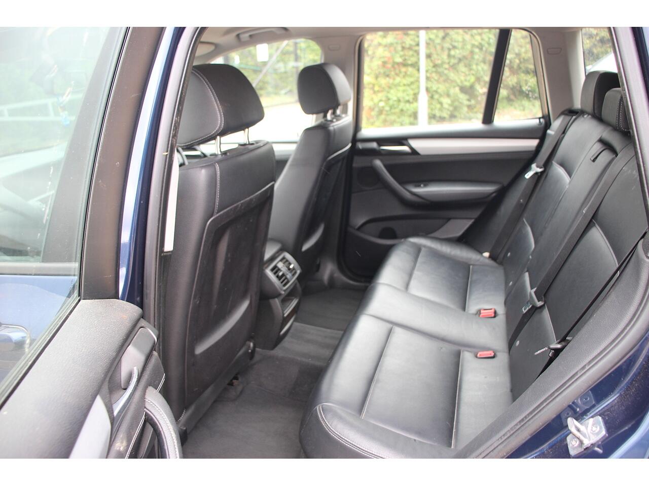 BMW X3 view 13