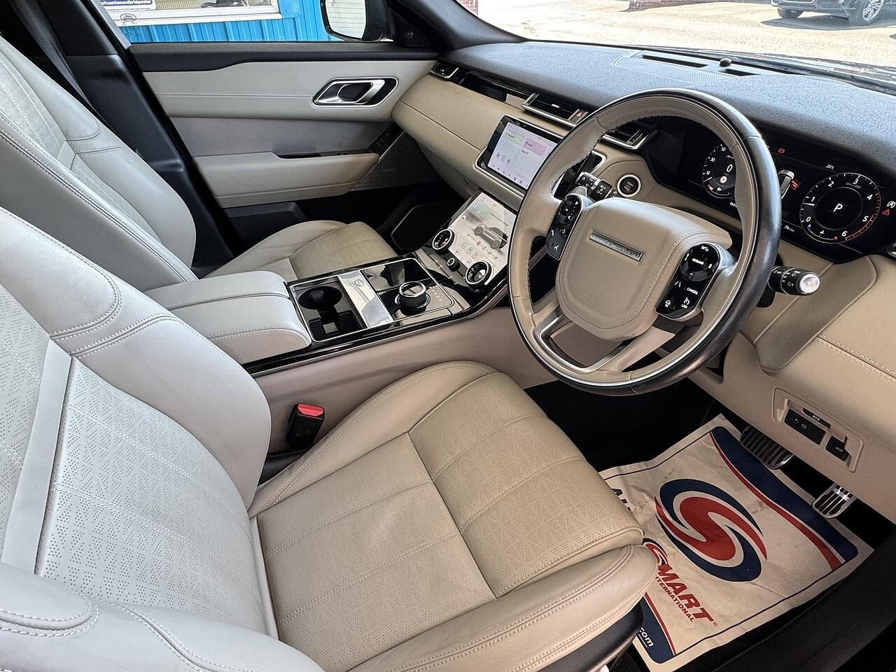 Land Rover Range Rover Velar view 11