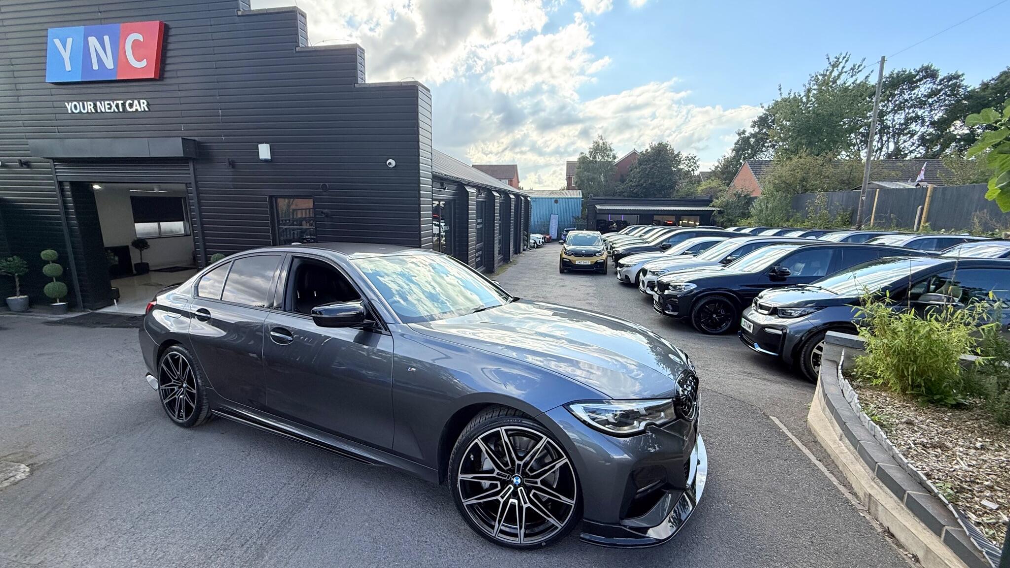 BMW 3 Series view 3