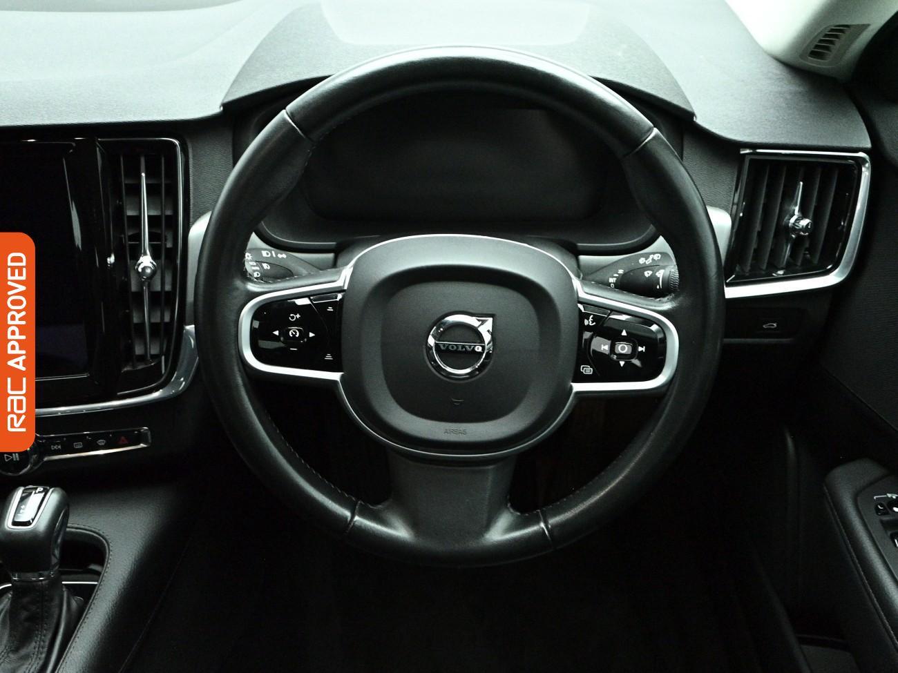 Volvo V90 view 9