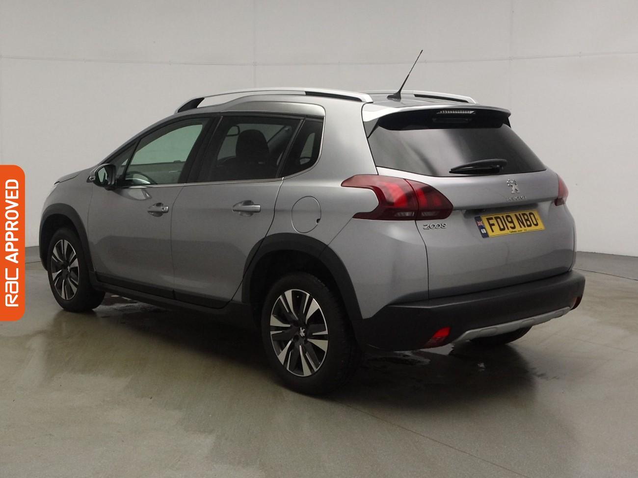 Peugeot 2008 view 4