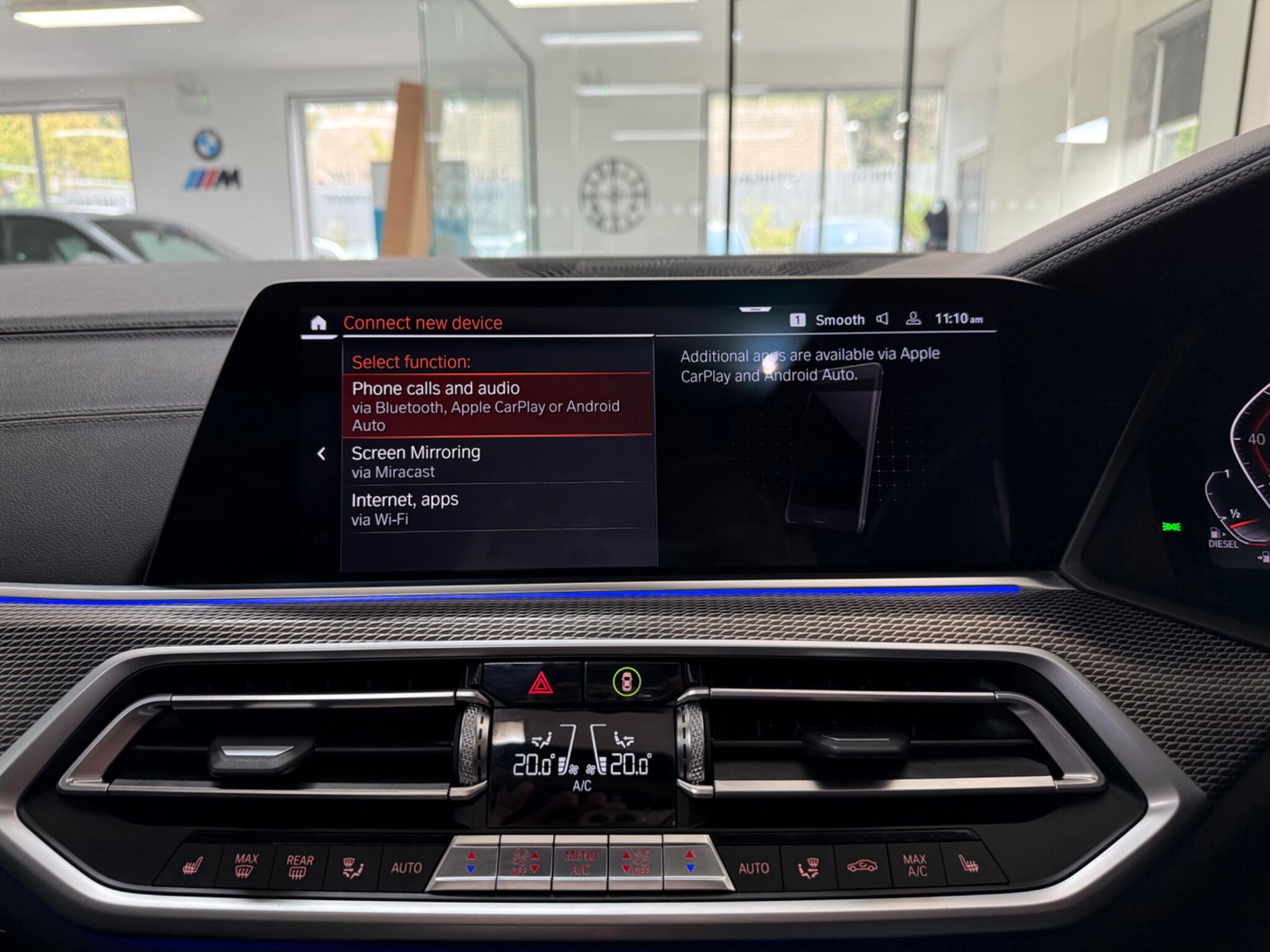 BMW X6 view 22