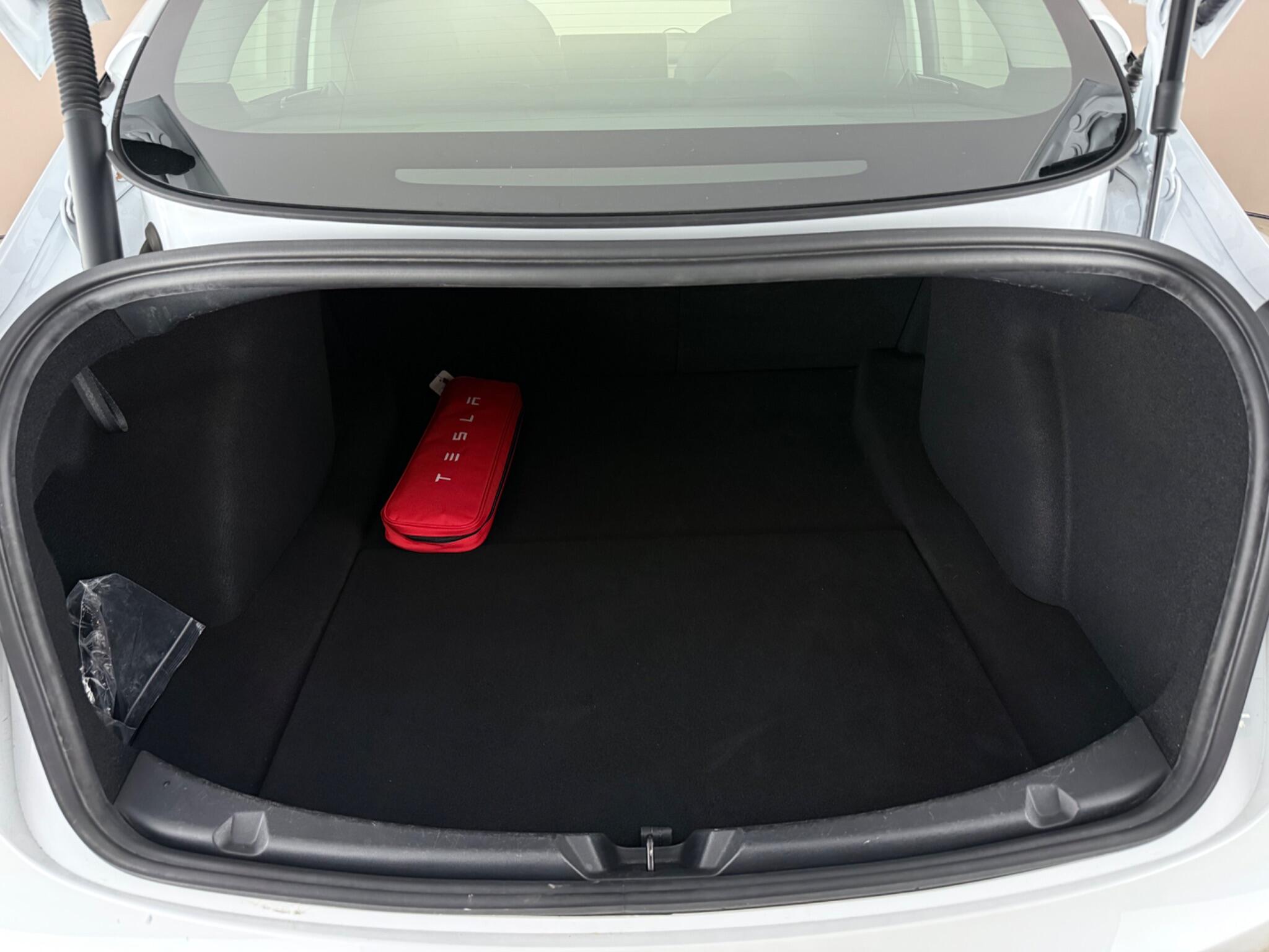 Tesla Model 3 view 11