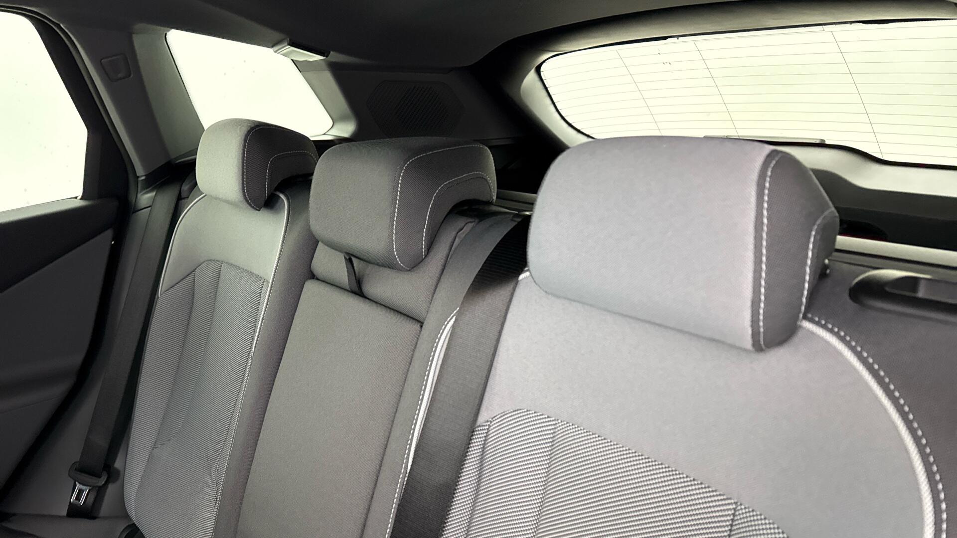 BMW X3 view 12