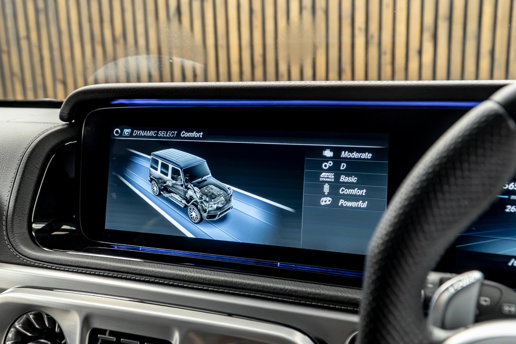 Mercedes-Benz G-Class view 30
