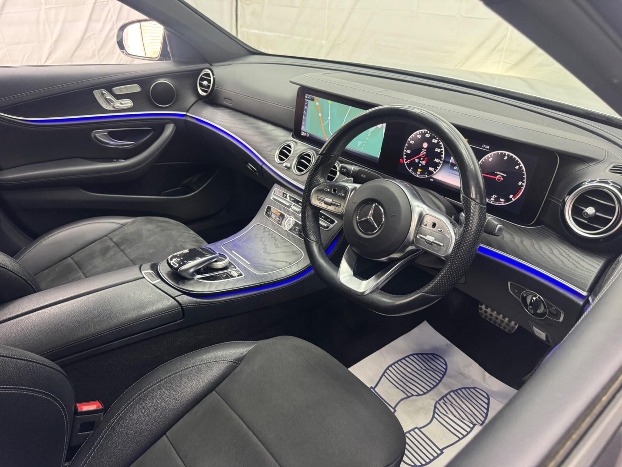 Mercedes-Benz E Class view 19