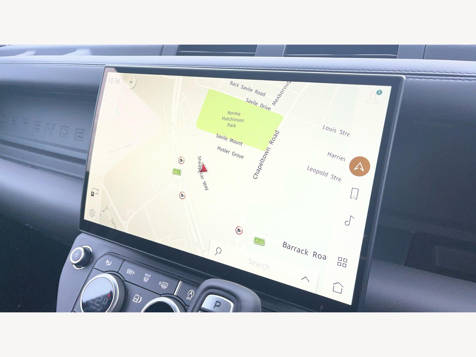 Land Rover Defender view 13