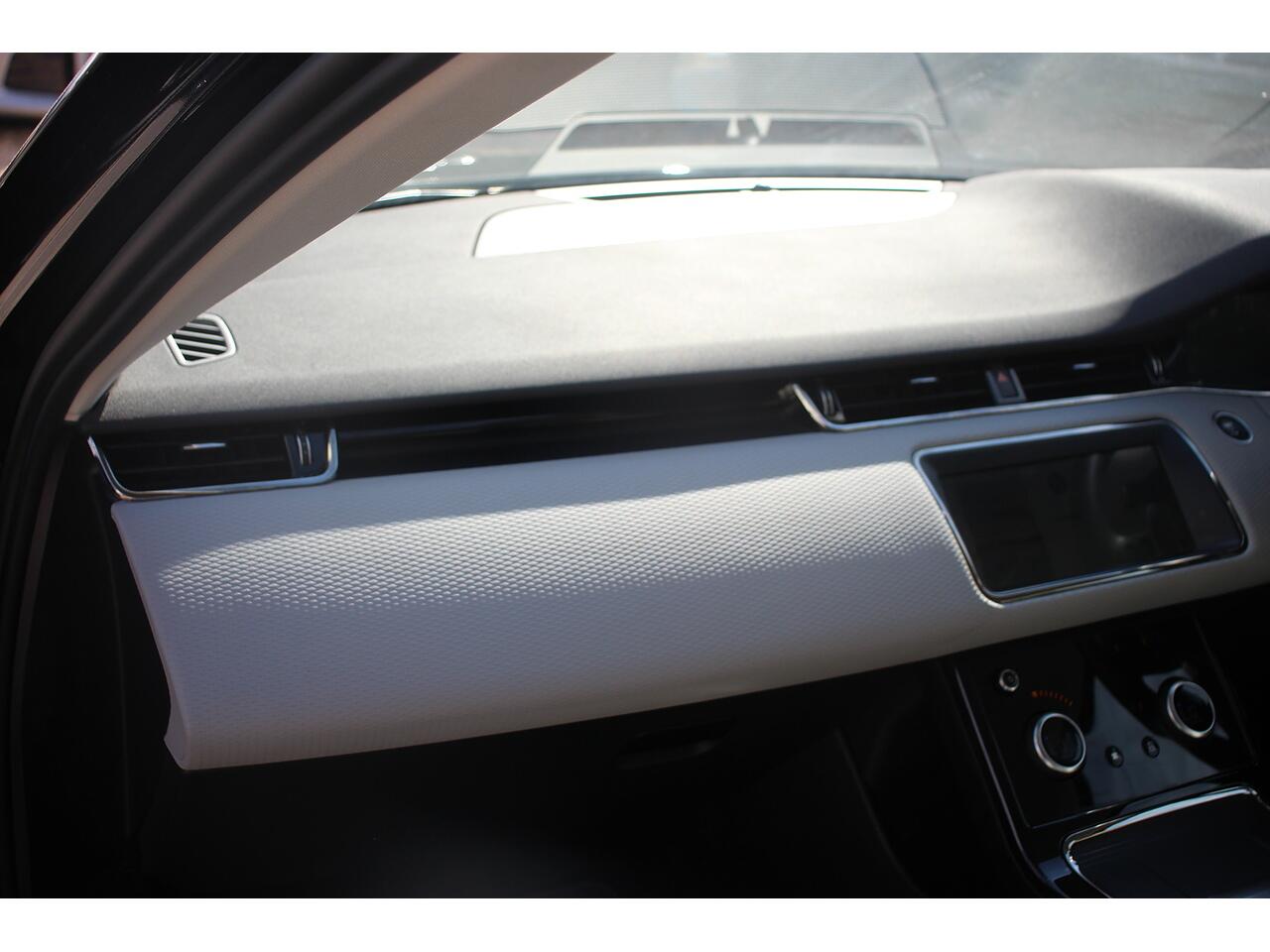 Land Rover Range Rover Evoque view 14