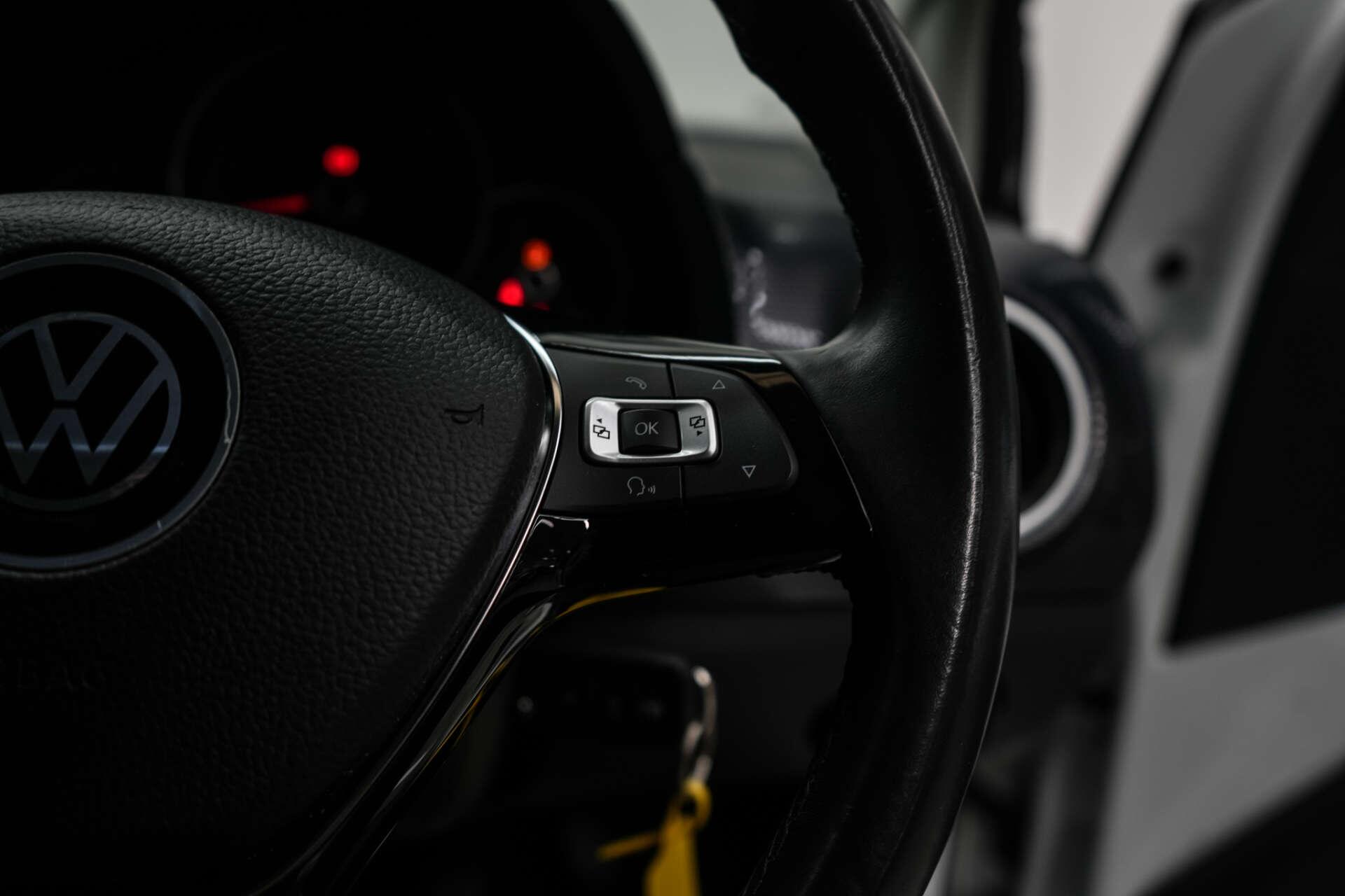 Volkswagen Up! view 29