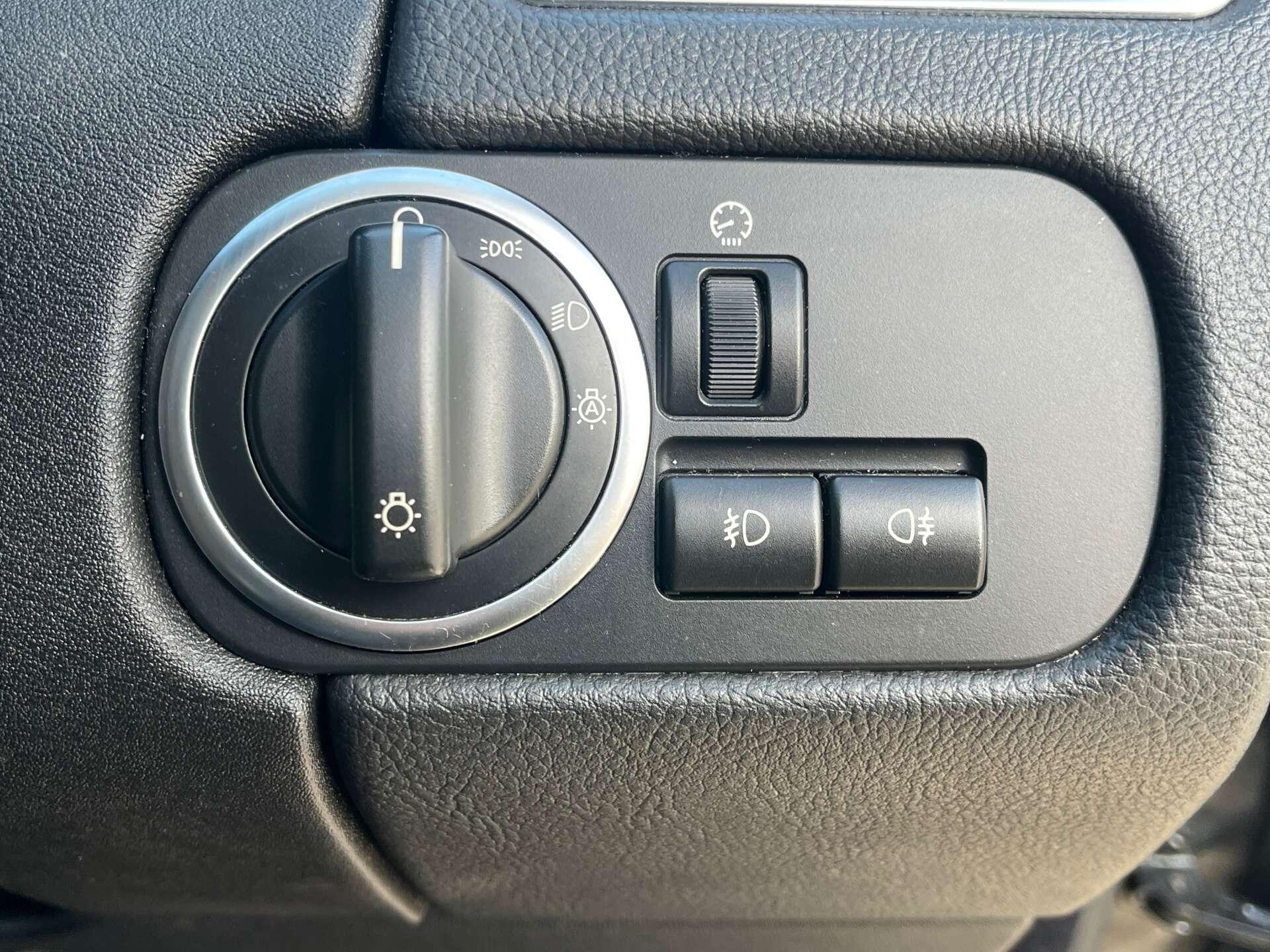 Land Rover Range Rover Sport view 28