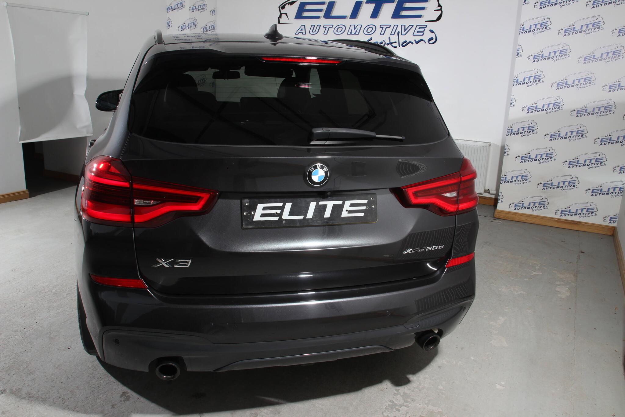 BMW X3 view 11