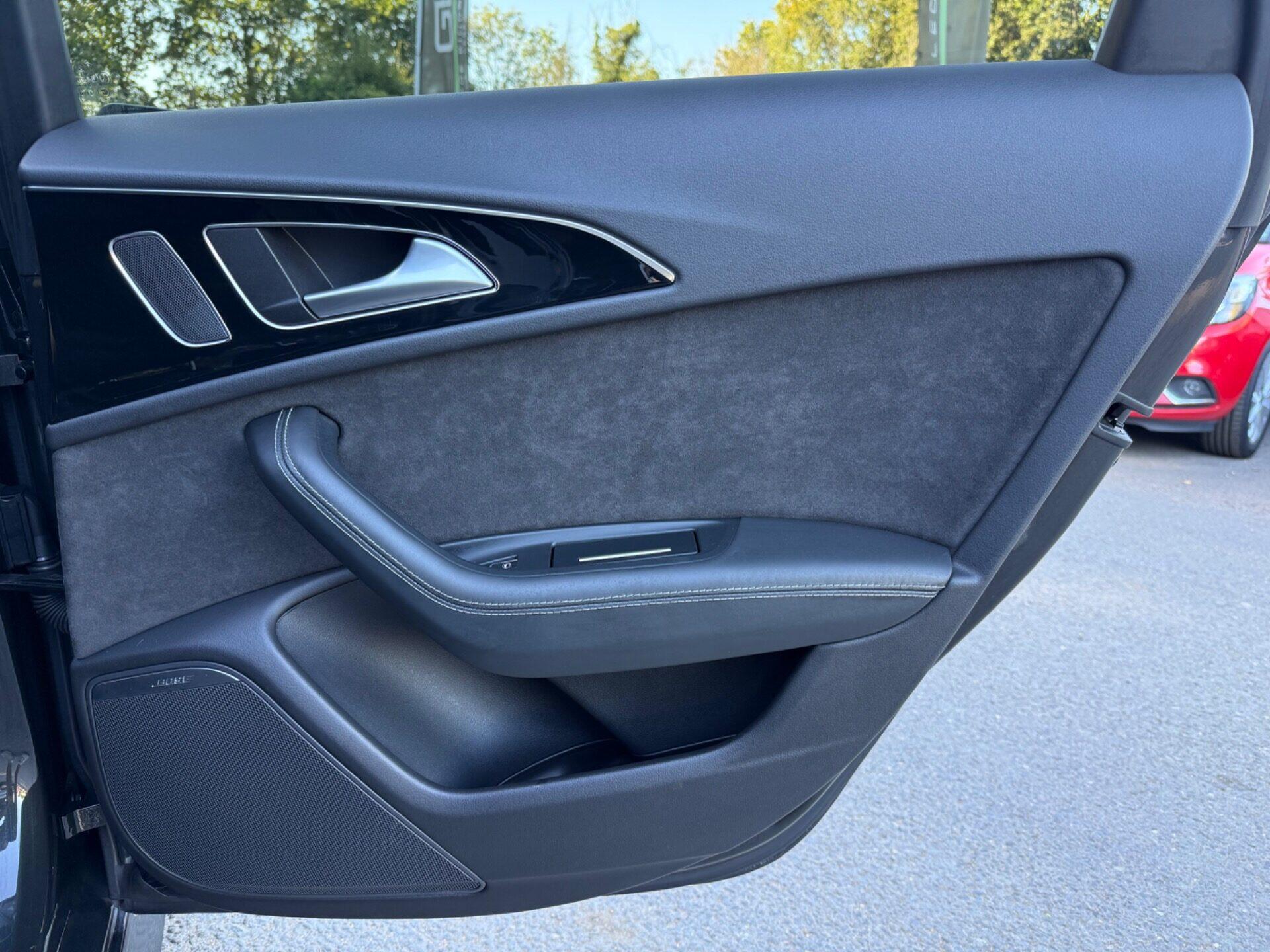 Audi A6 view 32