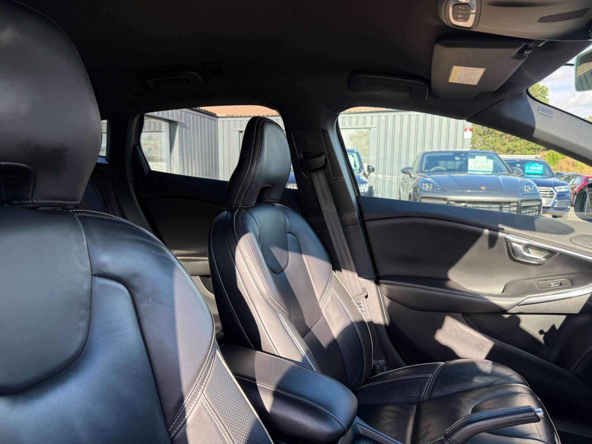 Volvo V40 view 32