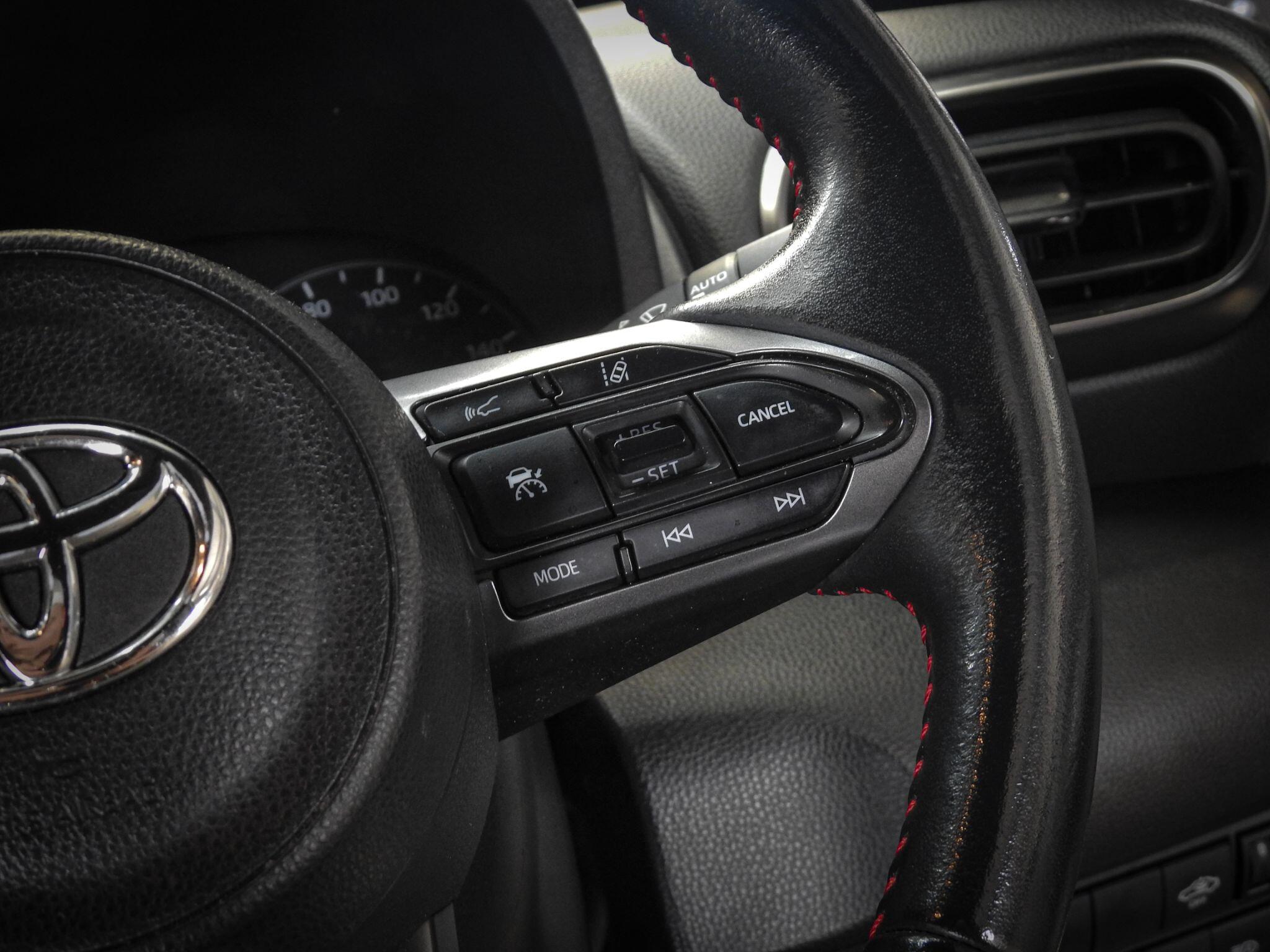 Toyota Yaris view 29