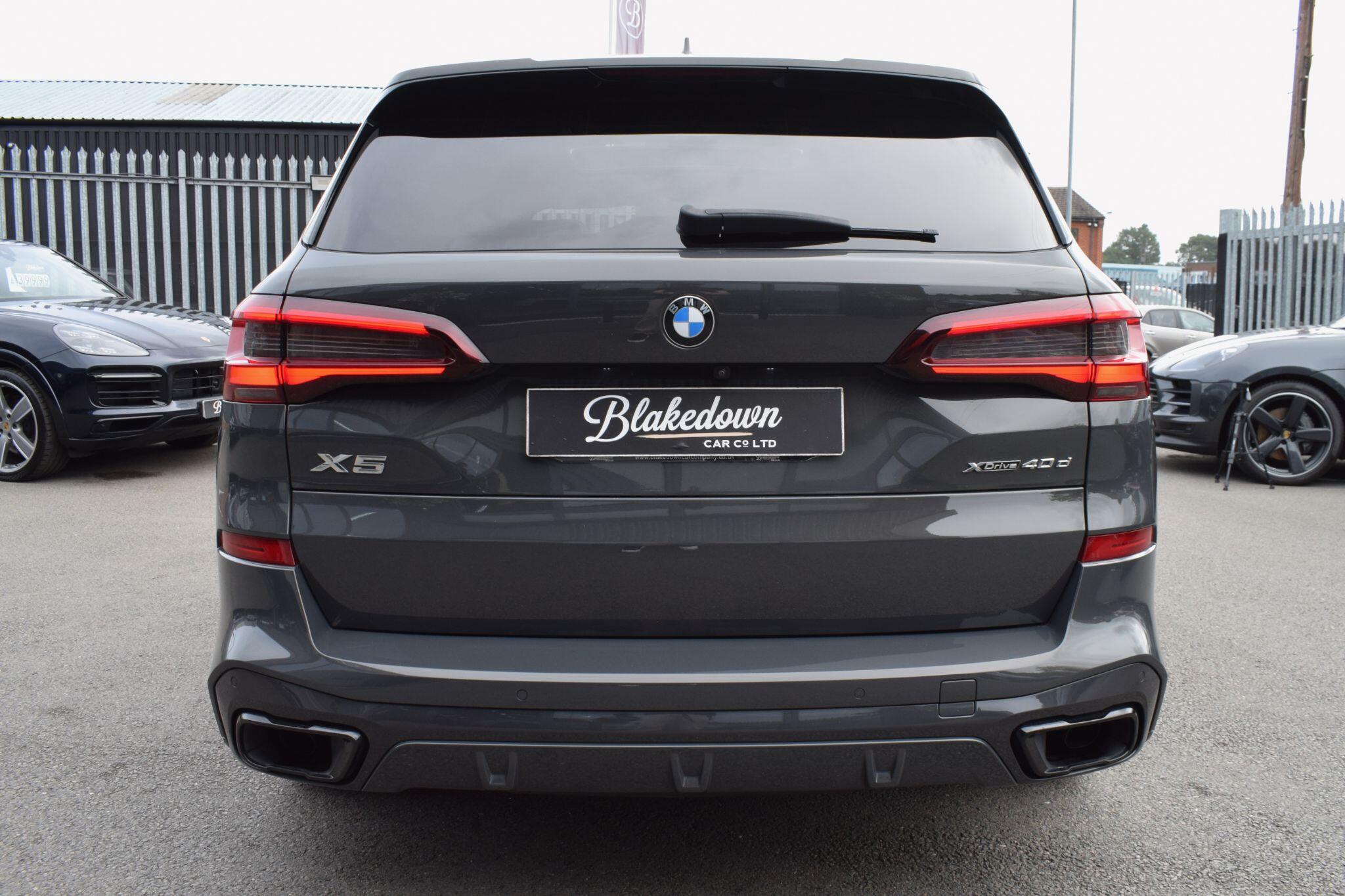 BMW X5 view 6