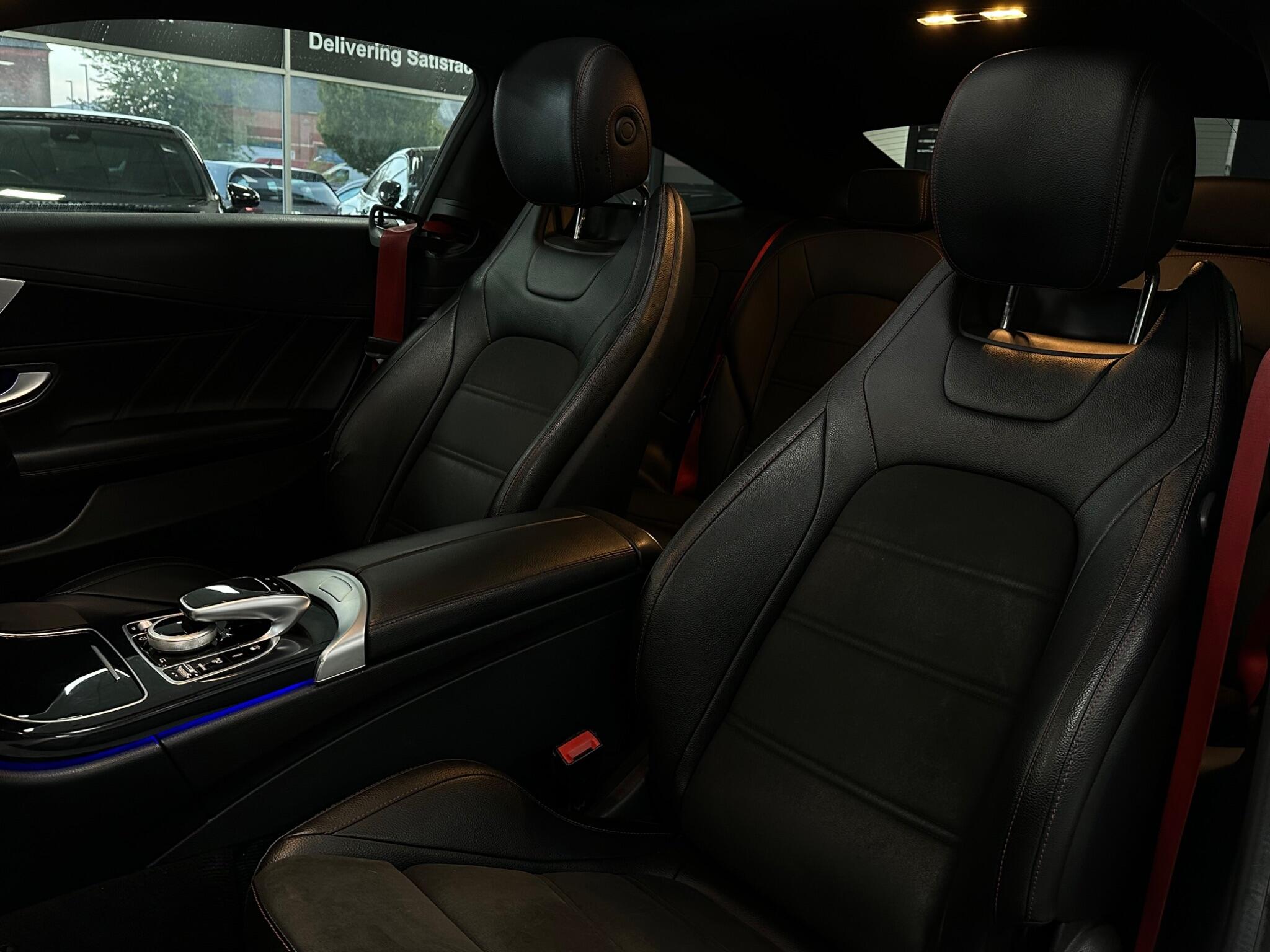 Mercedes-Benz C-Class view 40