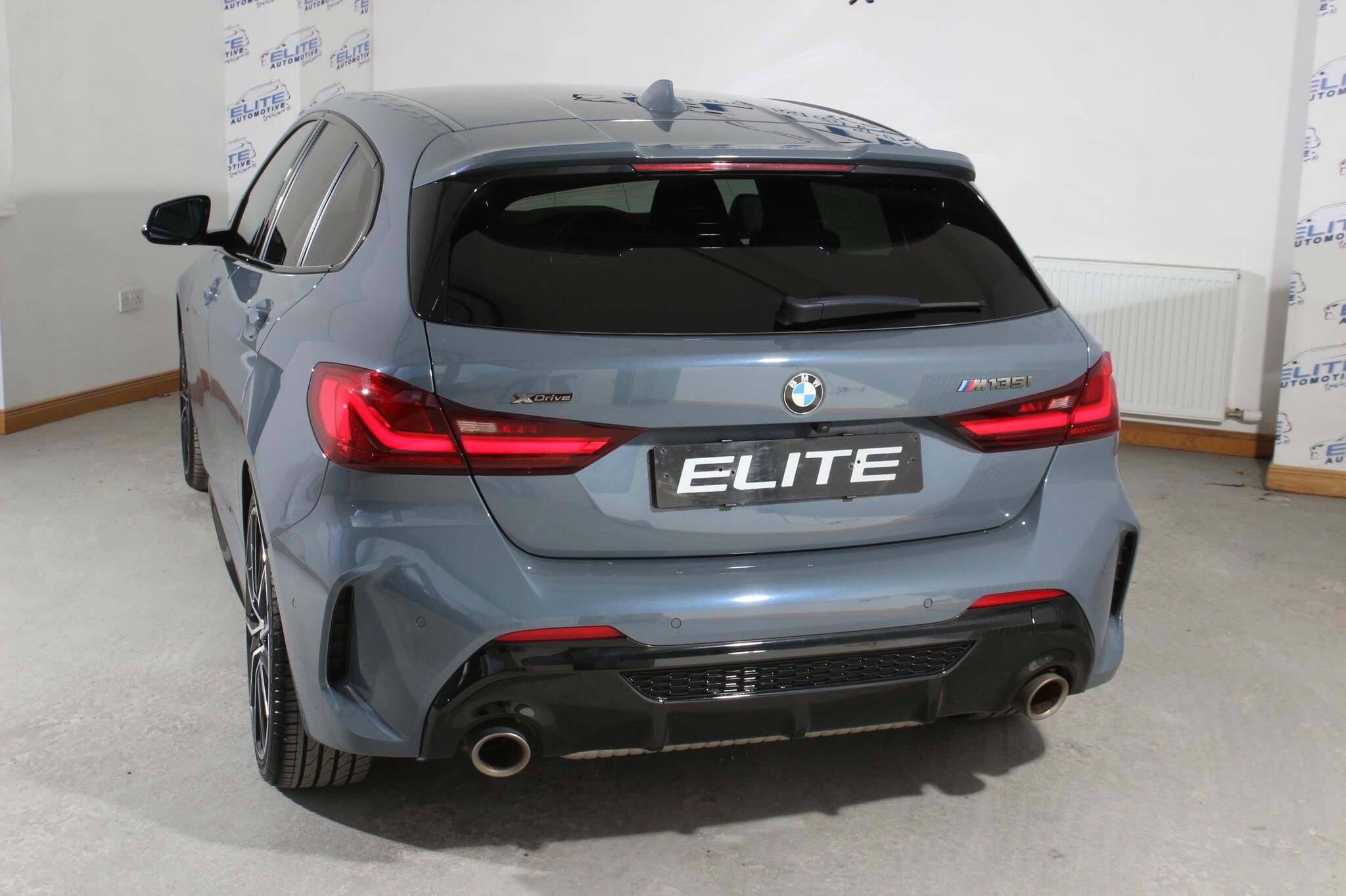 BMW 1 Series view 12