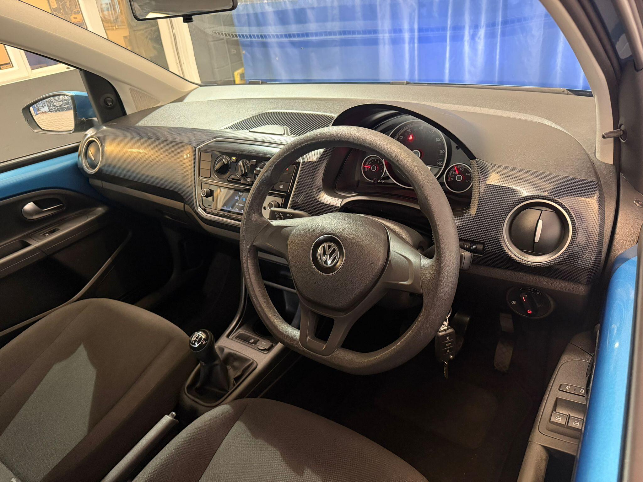 Volkswagen Up! view 19