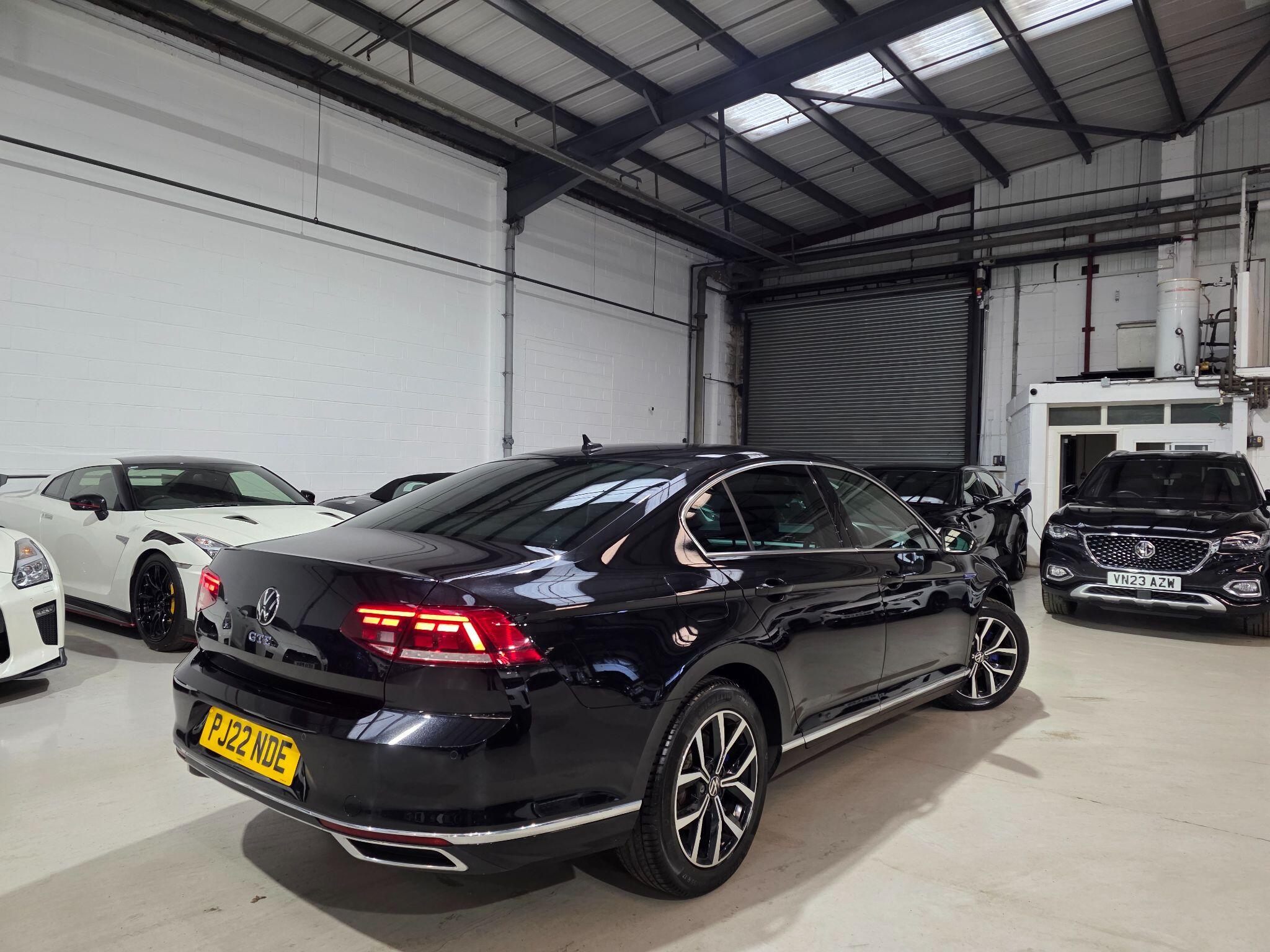Volkswagen Passat view 27