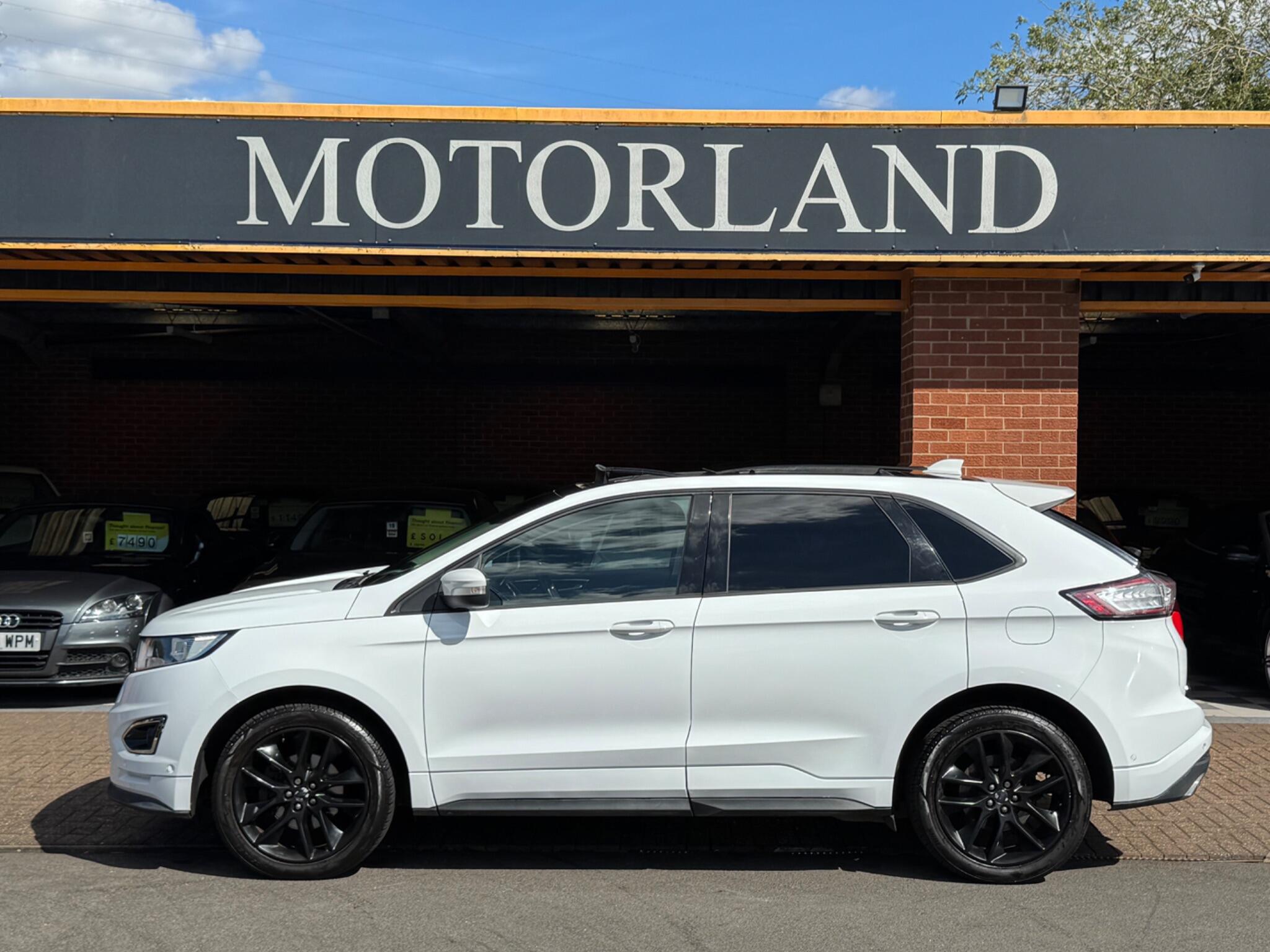 Ford Edge view 6