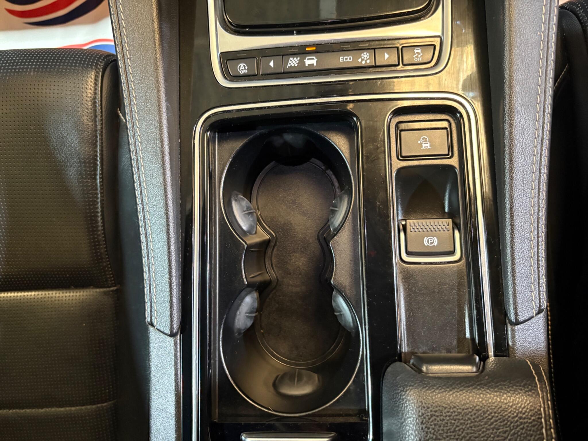 Jaguar F-Pace view 70