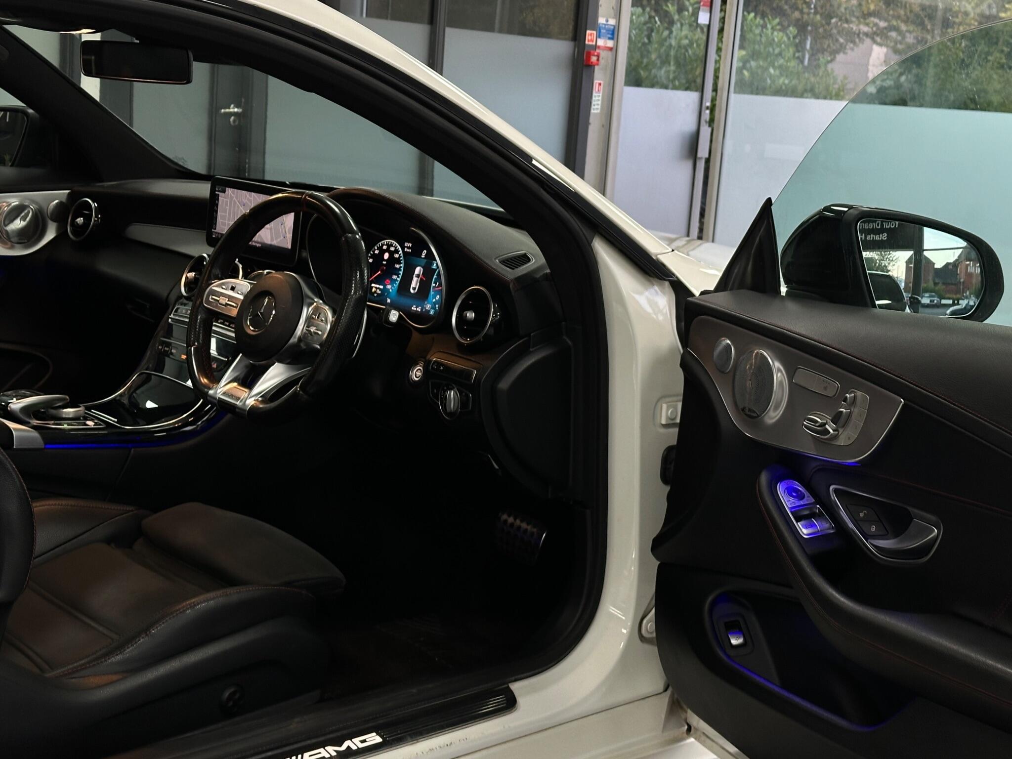 Mercedes-Benz C-Class view 22