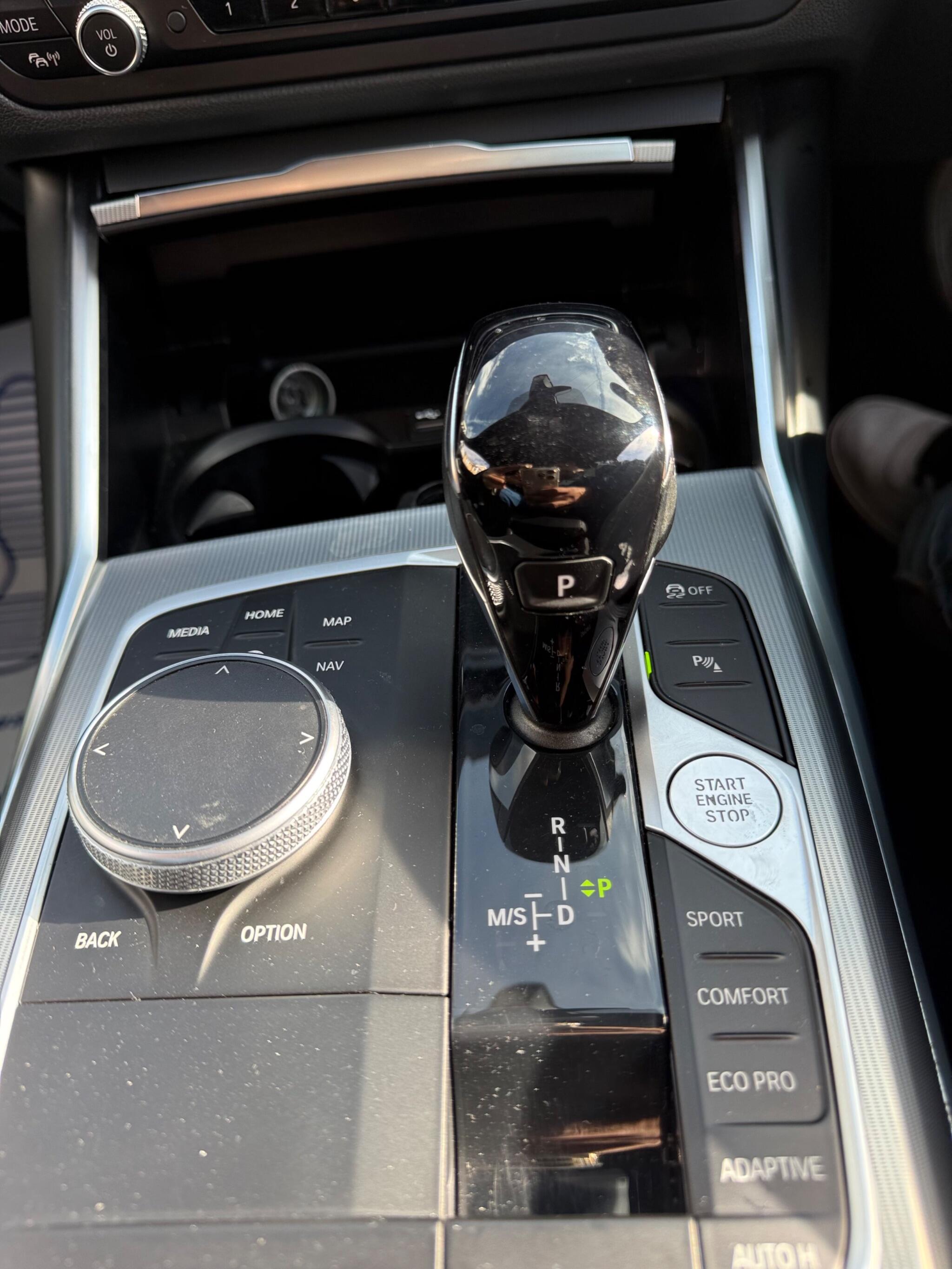 BMW 3 Series view 12