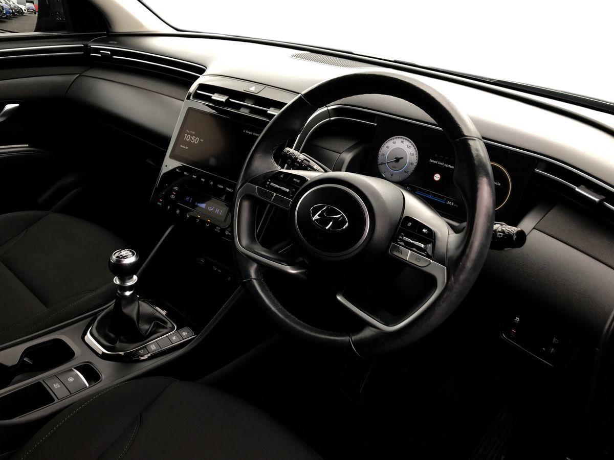 Hyundai Tucson view 3