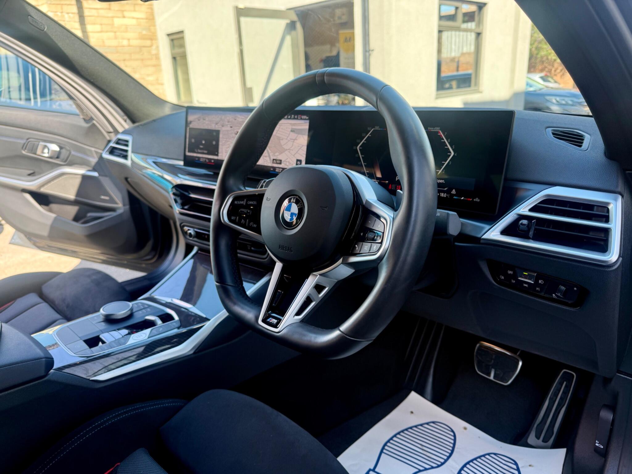 BMW 3 Series view 10