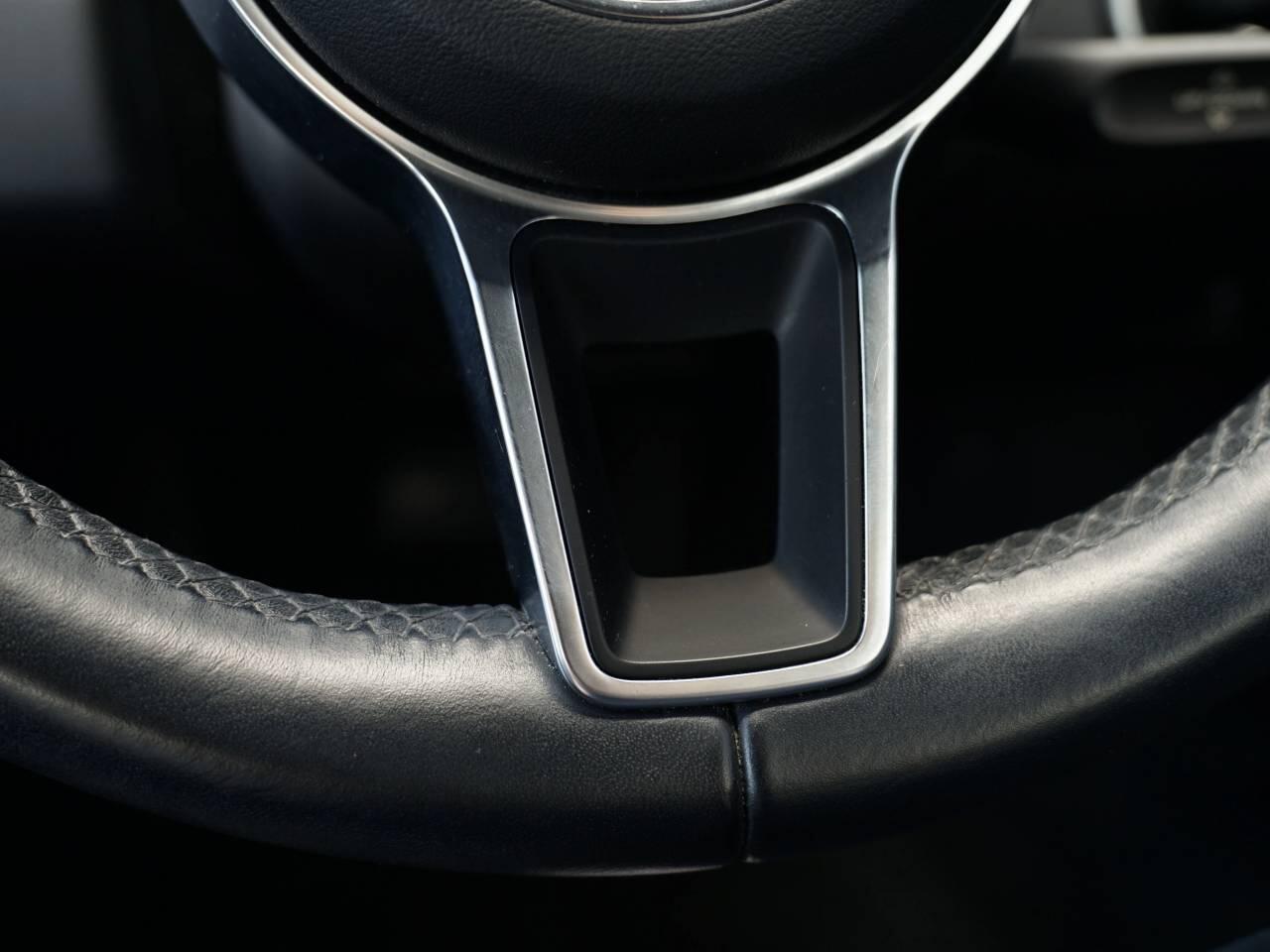 Porsche Cayman view 26