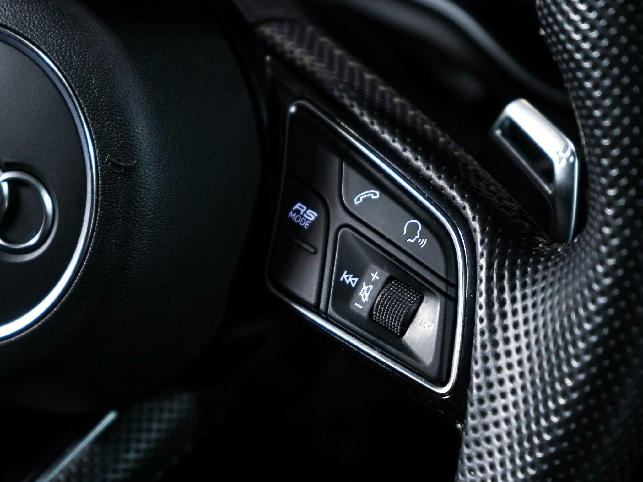 Audi RS4 view 17
