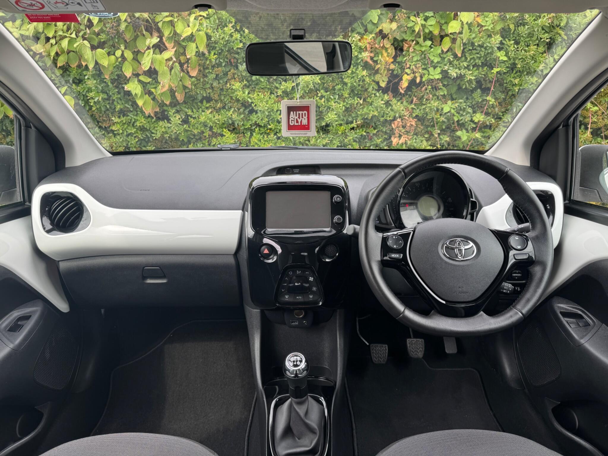Toyota Aygo view 16