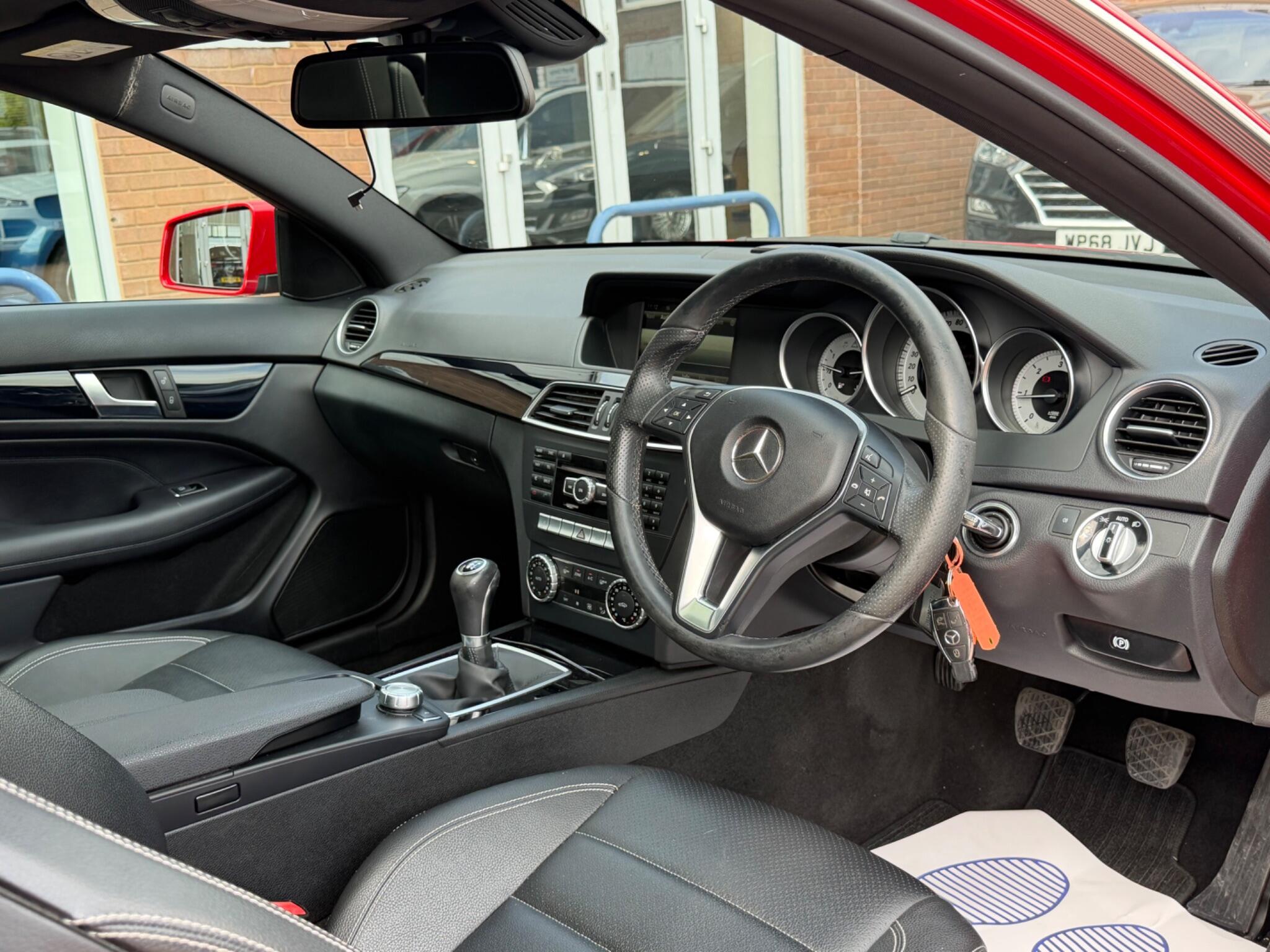 Mercedes-Benz C-Class view 68