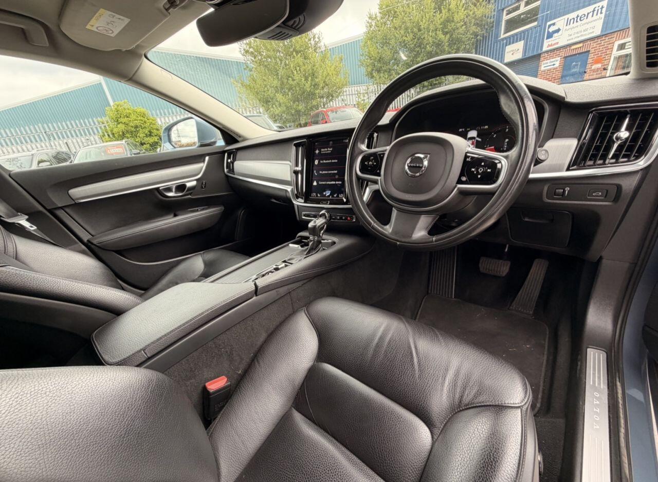 Volvo V90 view 12