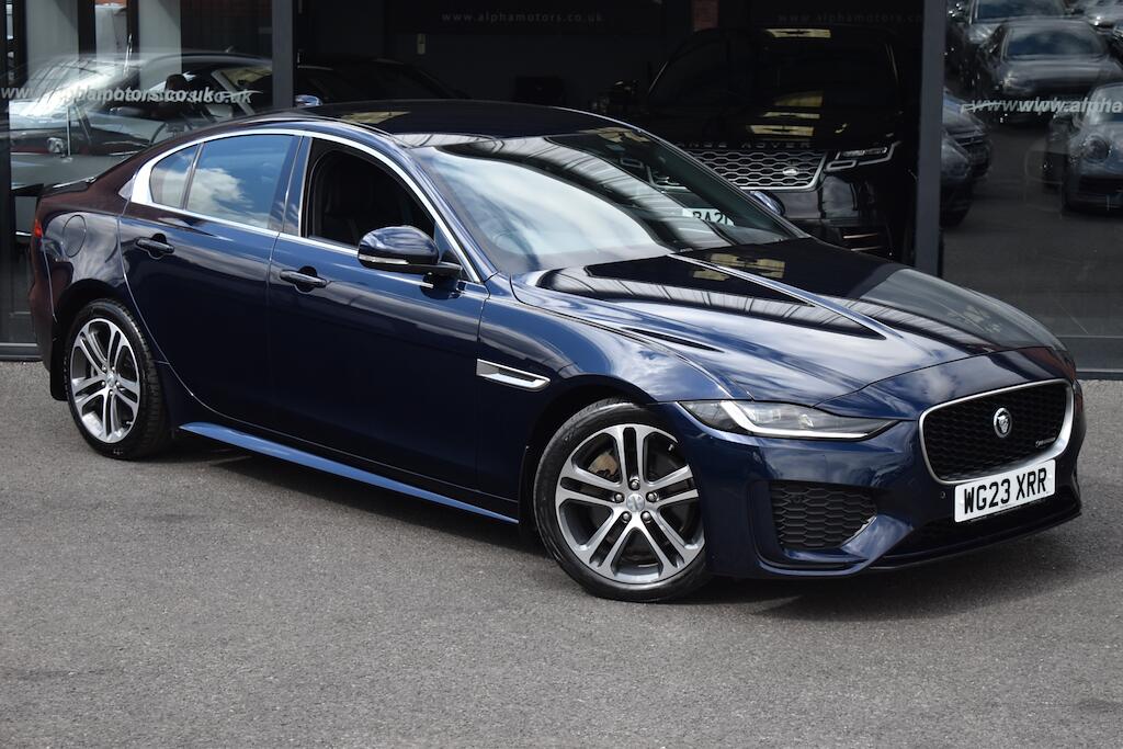 Jaguar Xe main image