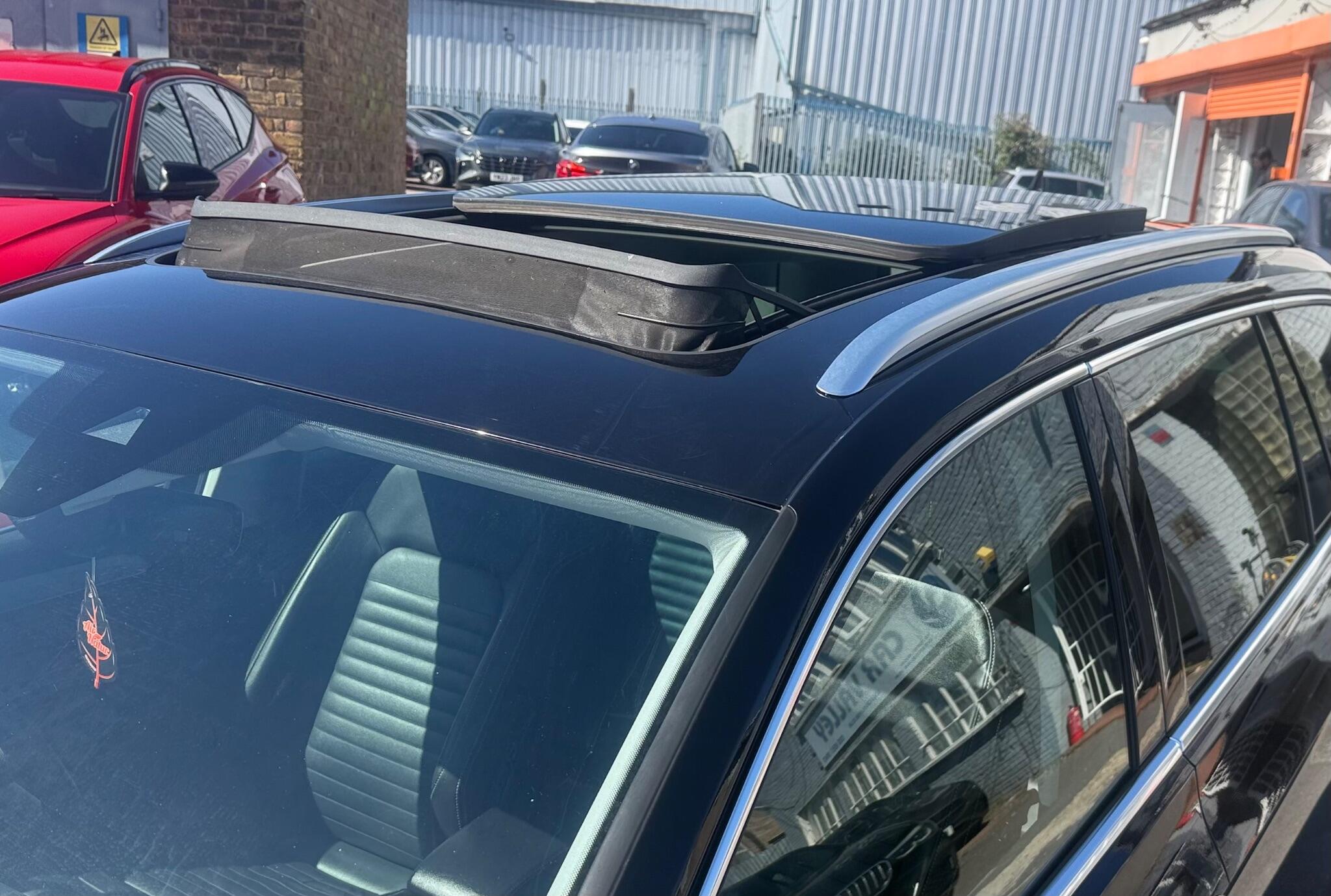 Volkswagen Passat view 31
