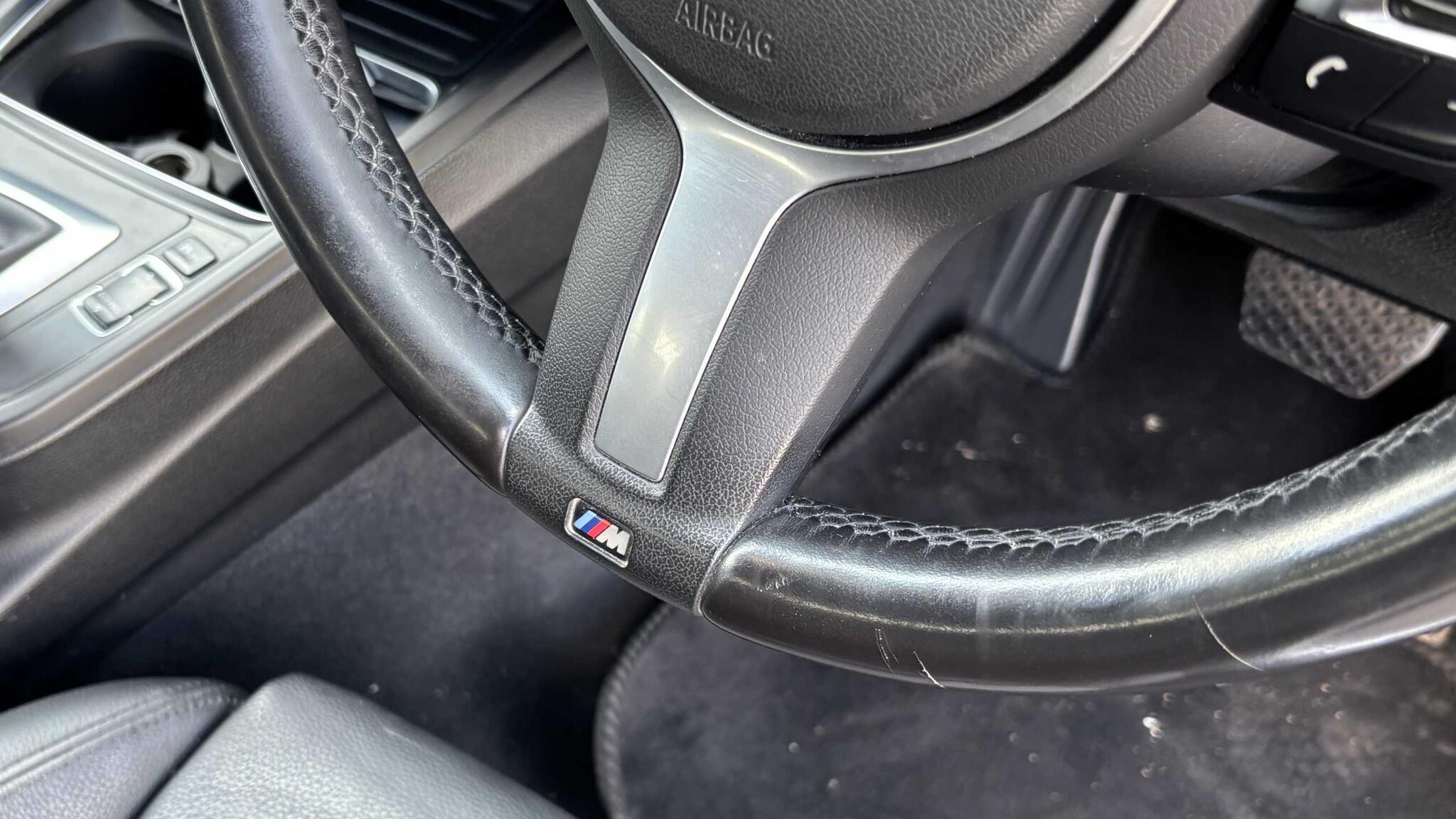 BMW 3 Series view 32