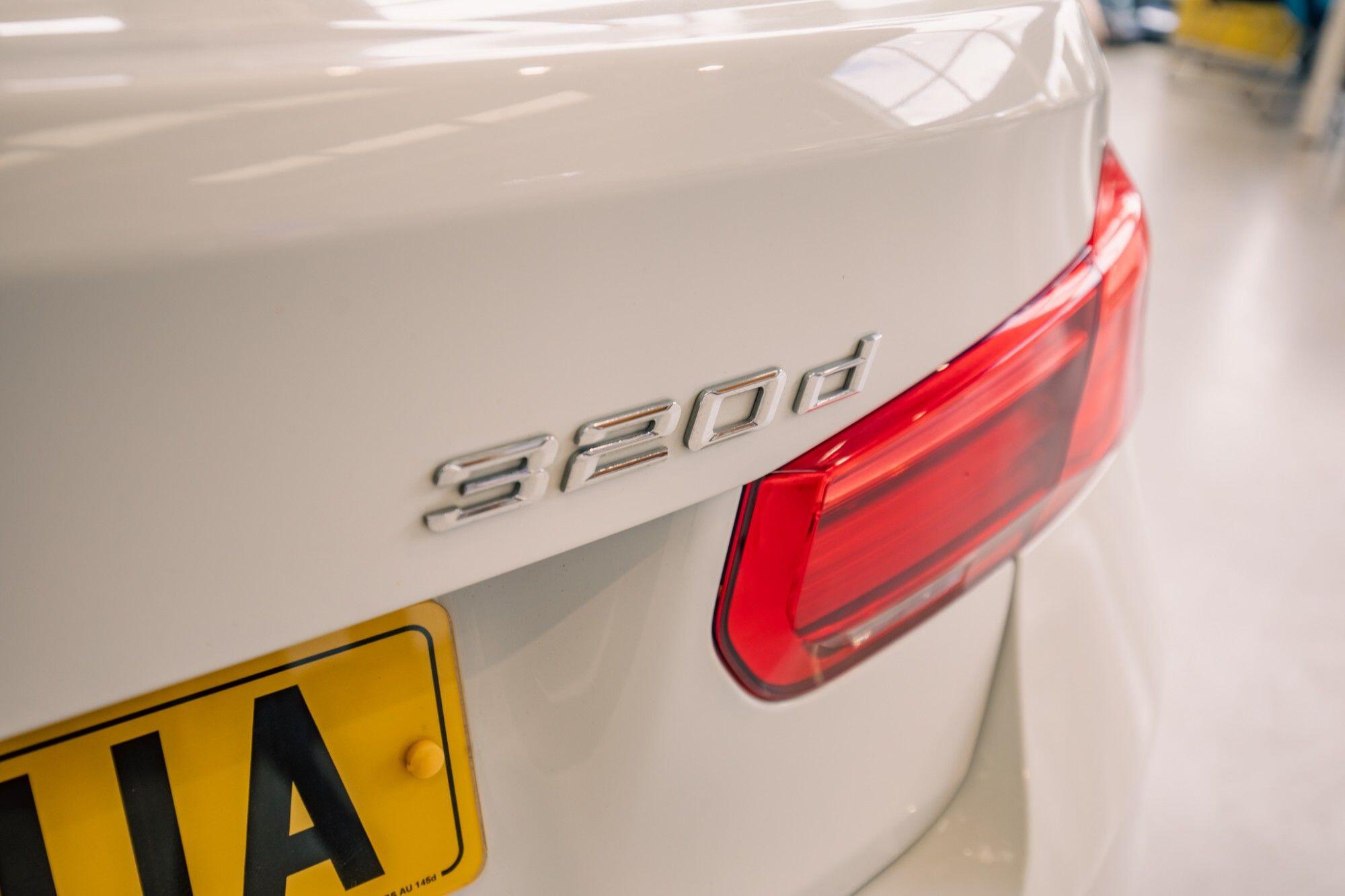 BMW 3 Series view 6