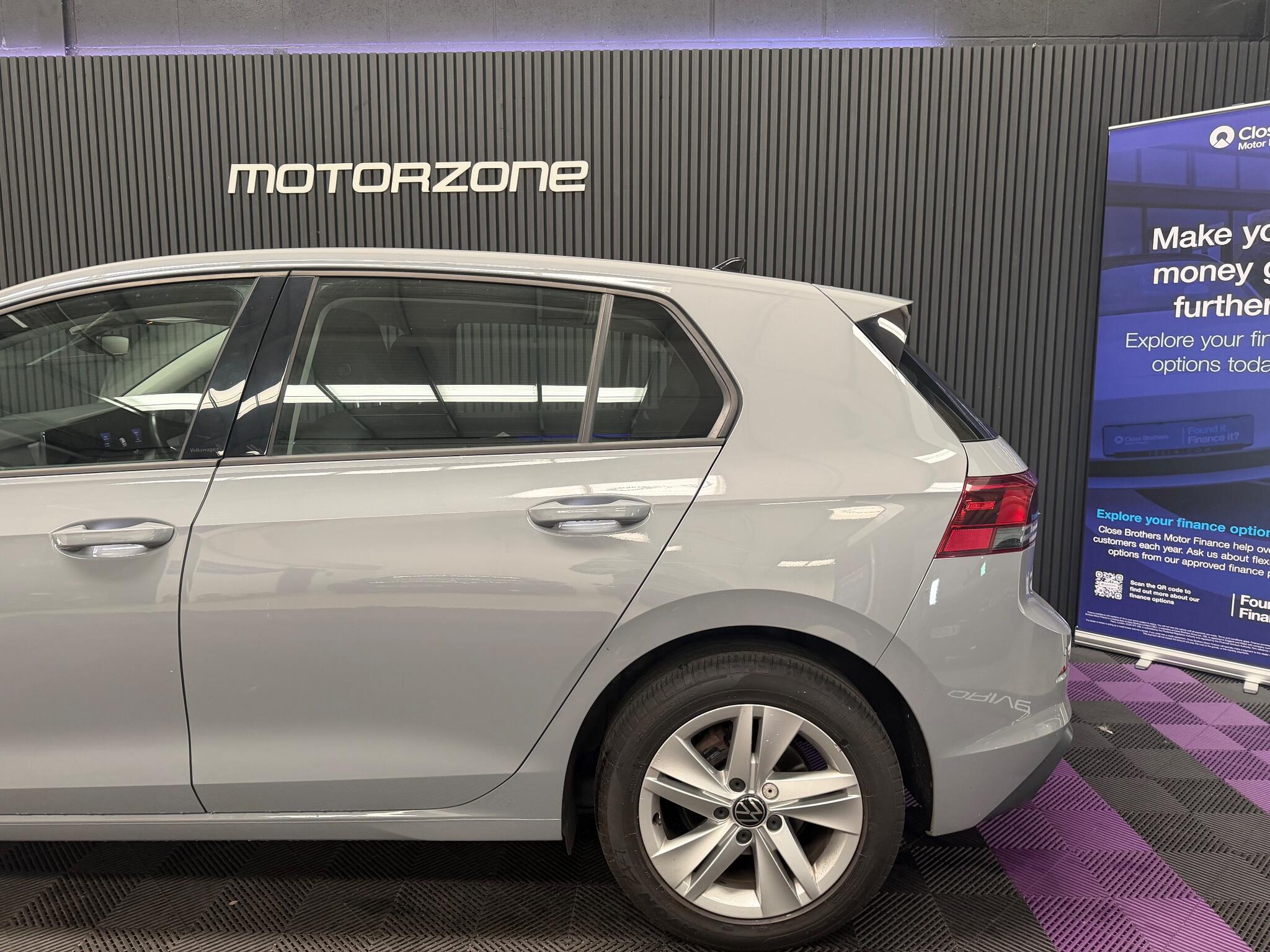Volkswagen Golf view 7